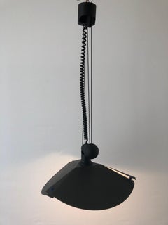 Stilvolle verstellbare Pendelleuchte mit Gegengewicht aus schwarzem Metall, 1970er Jahre, Deutschland