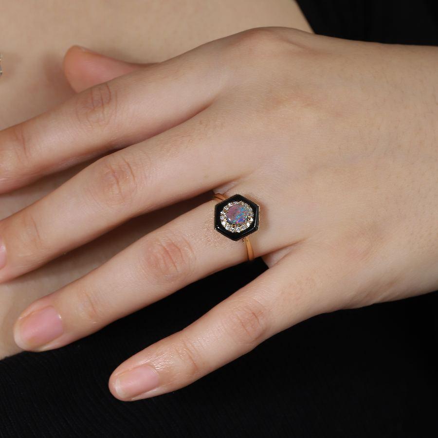 Bague de fiançailles en or jaune 18K avec halo en opale noire et diamant Neuf - En vente à Suwanee, GA