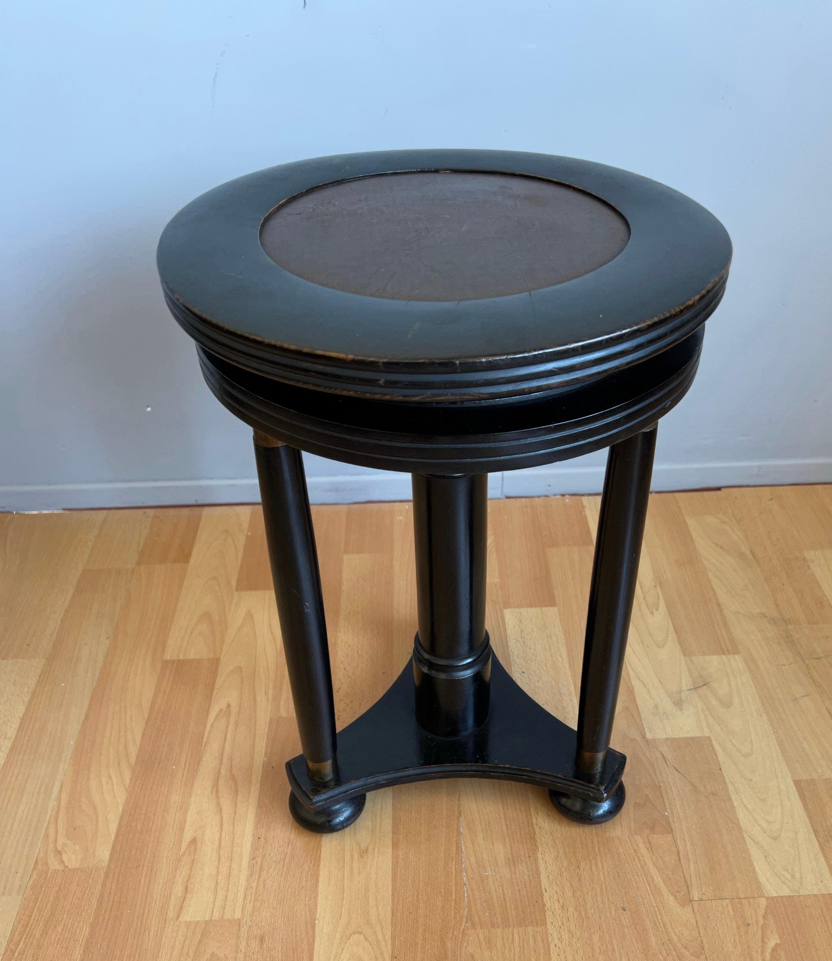 Stylish Blackened Wooden and Brass Art Deco Desk or Piano Swivel Stool, ca 1900 For Sale 2
