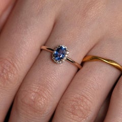 Stylish Blue Sapphire & Halo Diamond Engagement Ring 14K Yellow Gold