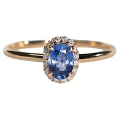 Stylish Blue Sapphire & Halo Diamond Engagement Ring 14K Yellow Gold