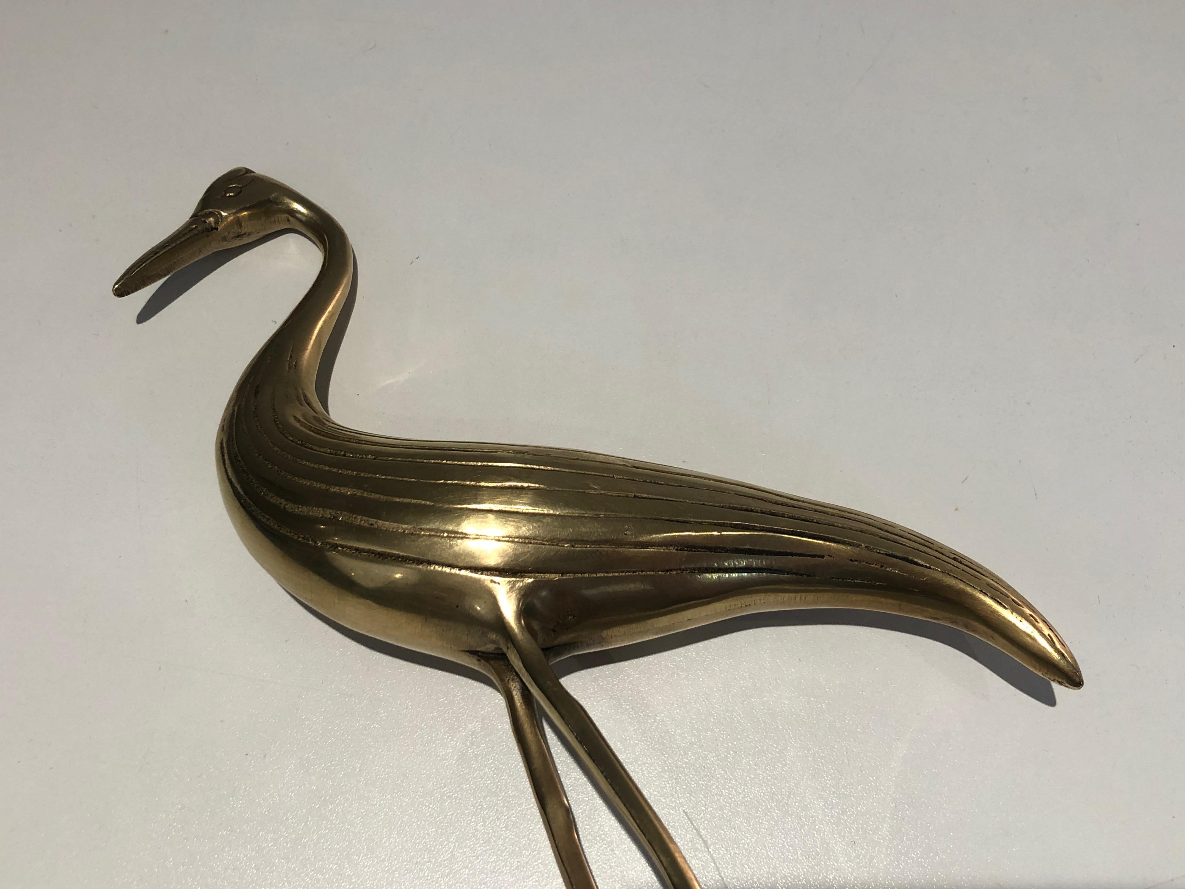 Elegante uccello in ottone su base annerita, opera francese, circa 1970 in vendita 7