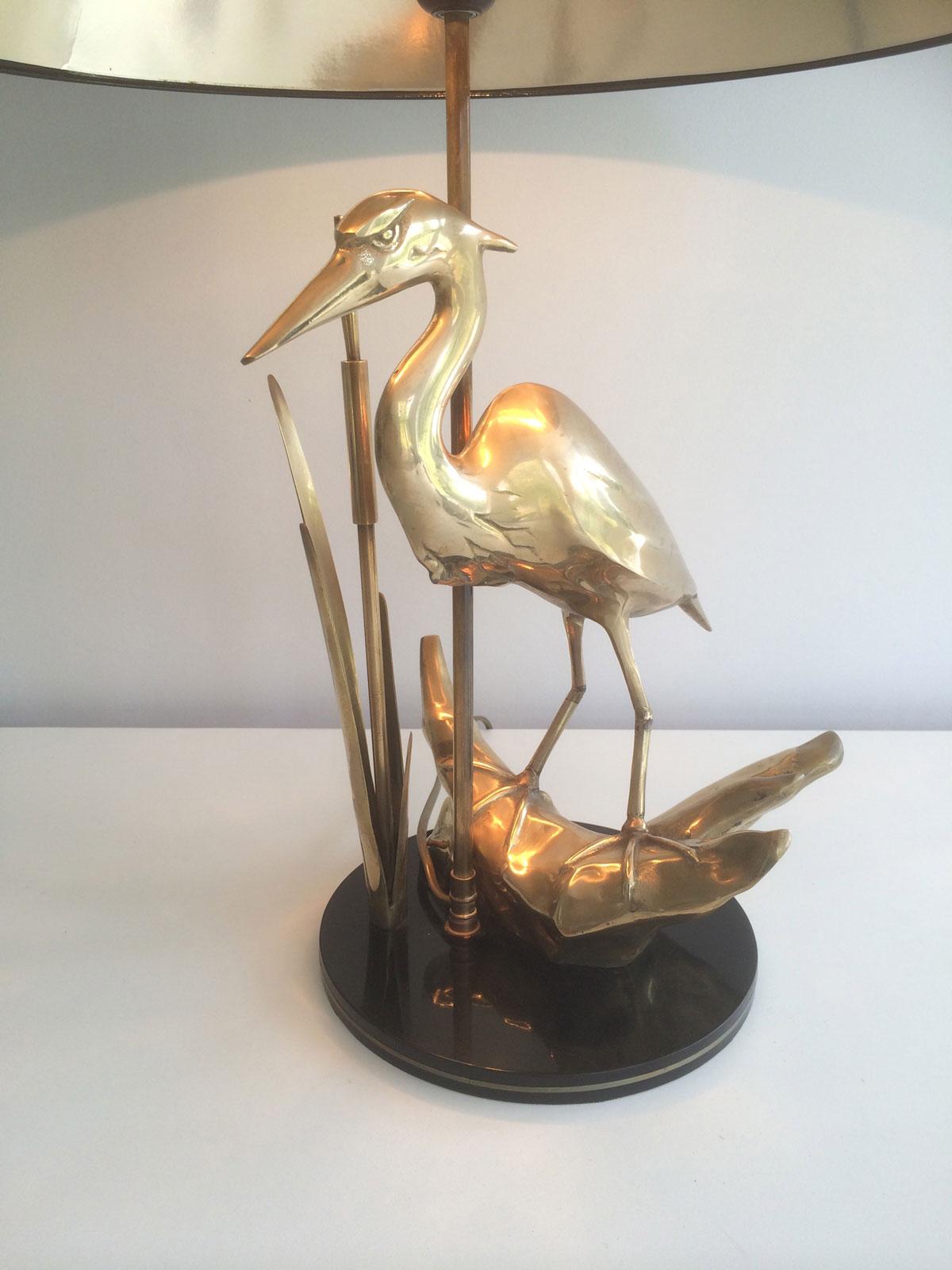 Laiton Lampe de table Heron en laiton. Œuvres françaises de style Art déco Circa 1970 en vente