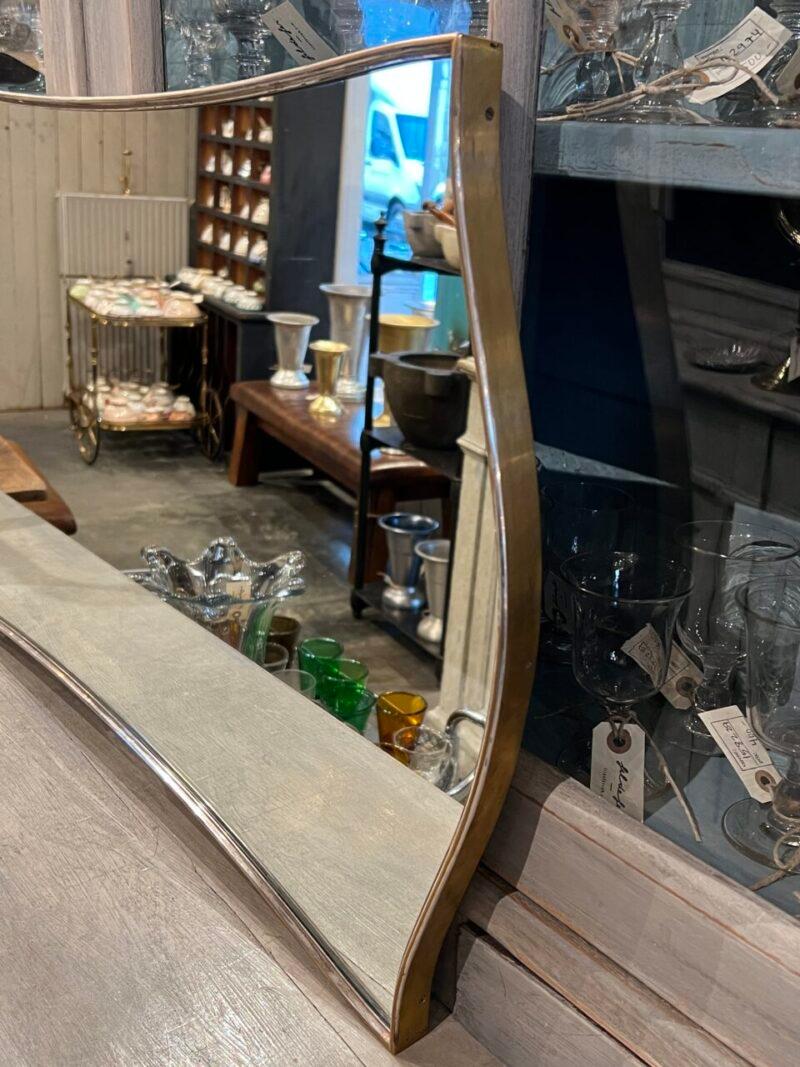 Laiton Miroir en laiton - Italie du milieu du siècle en vente