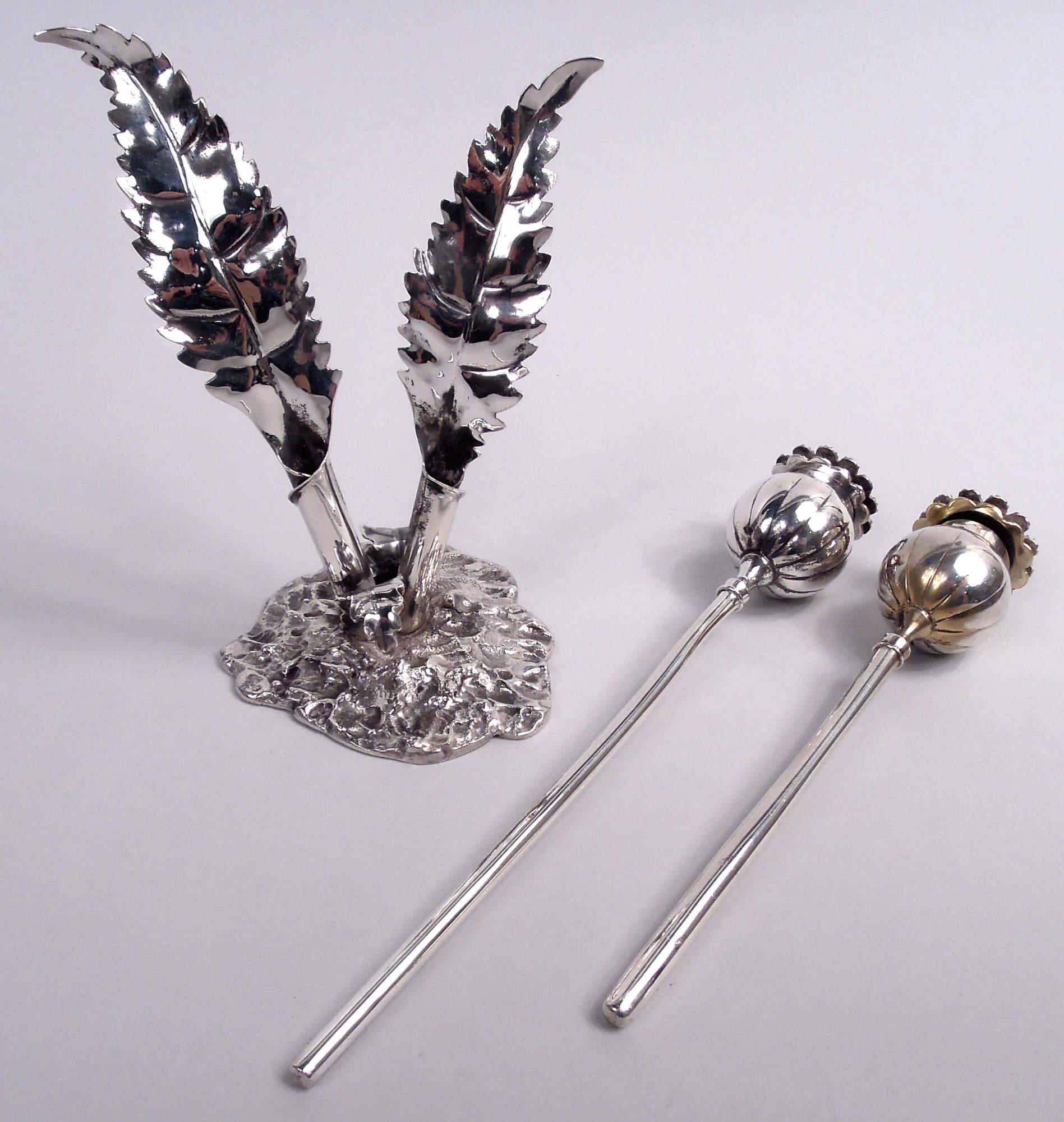 Moderne Salières et poivrières en argent Buccellati à tige fleurie en vente