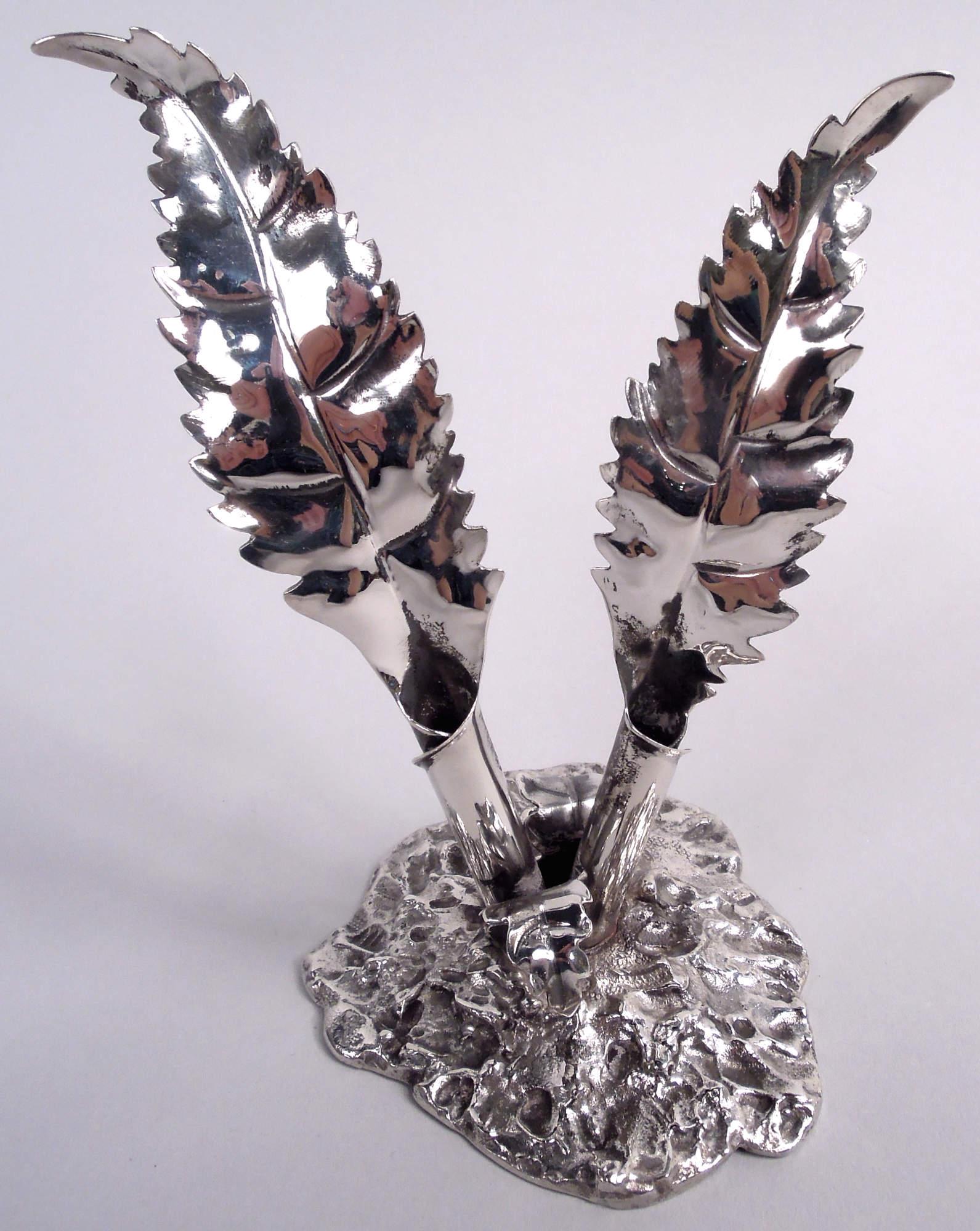 Argent sterling Salières et poivrières en argent Buccellati à tige fleurie en vente