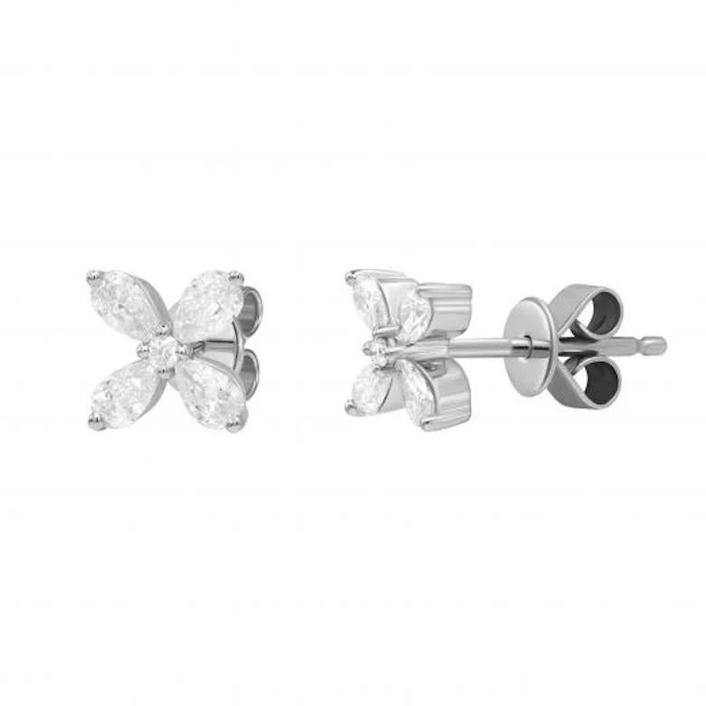 Oval Cut Stylish Butterfly White Diamond White Gold Studs Earrings for Her For Sale