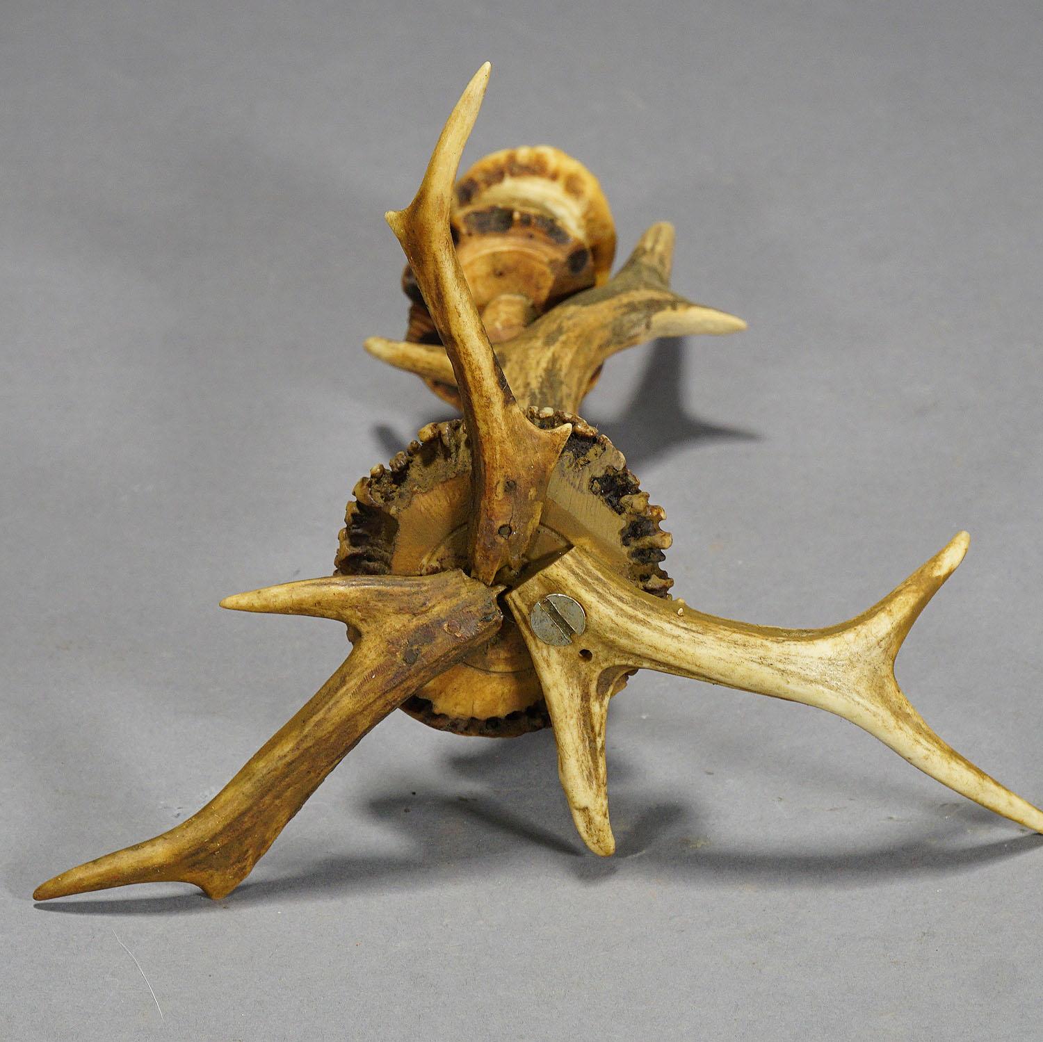 Stylish Cabin Decor Antler Candlestick, Germany, circa 1900 For Sale 1