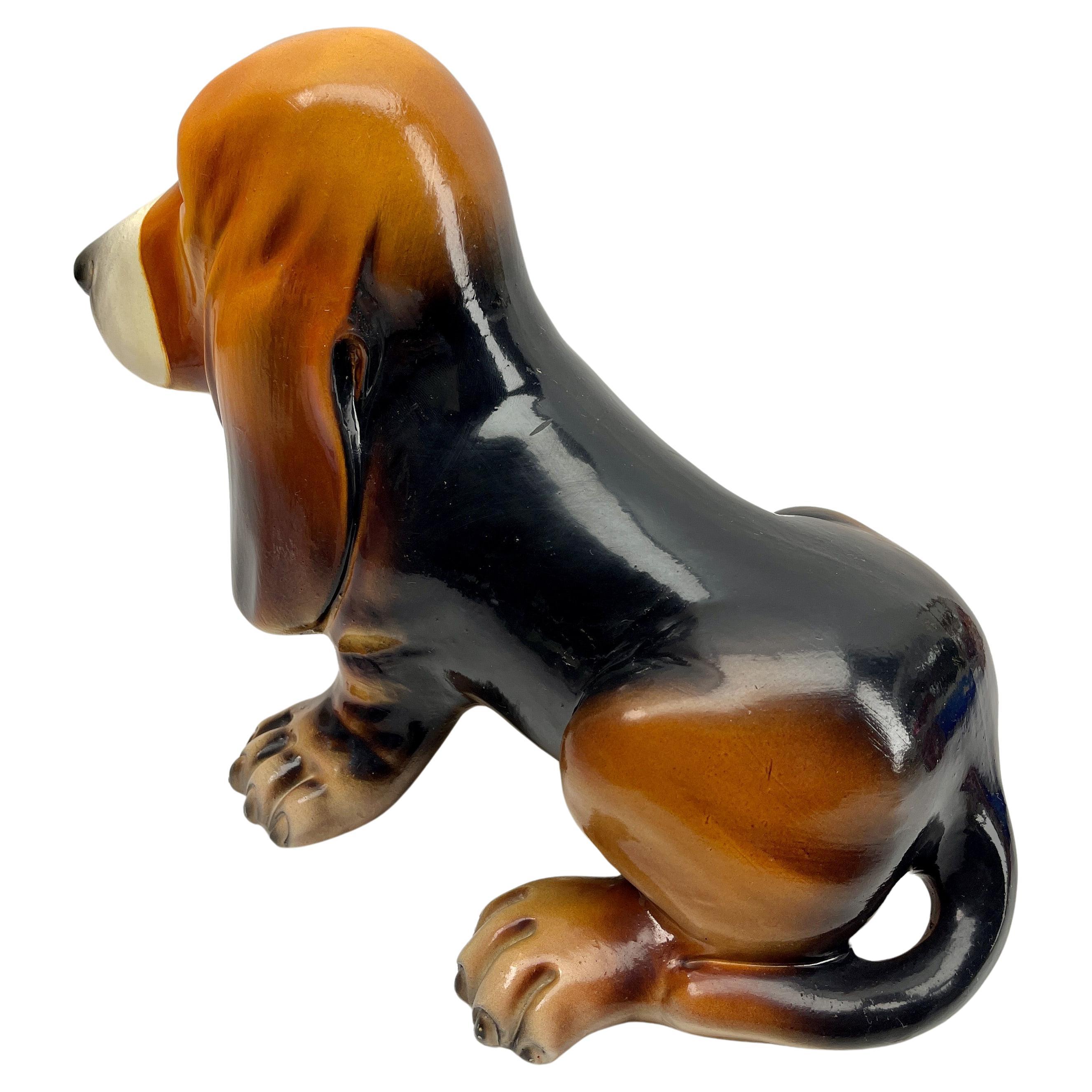 Stilvolle glasierte, handbemalte Keramik-Hundeskulptur mit Hund, Italien, Ende der 1950er Jahre im Zustand „Gut“ im Angebot in Verviers, BE