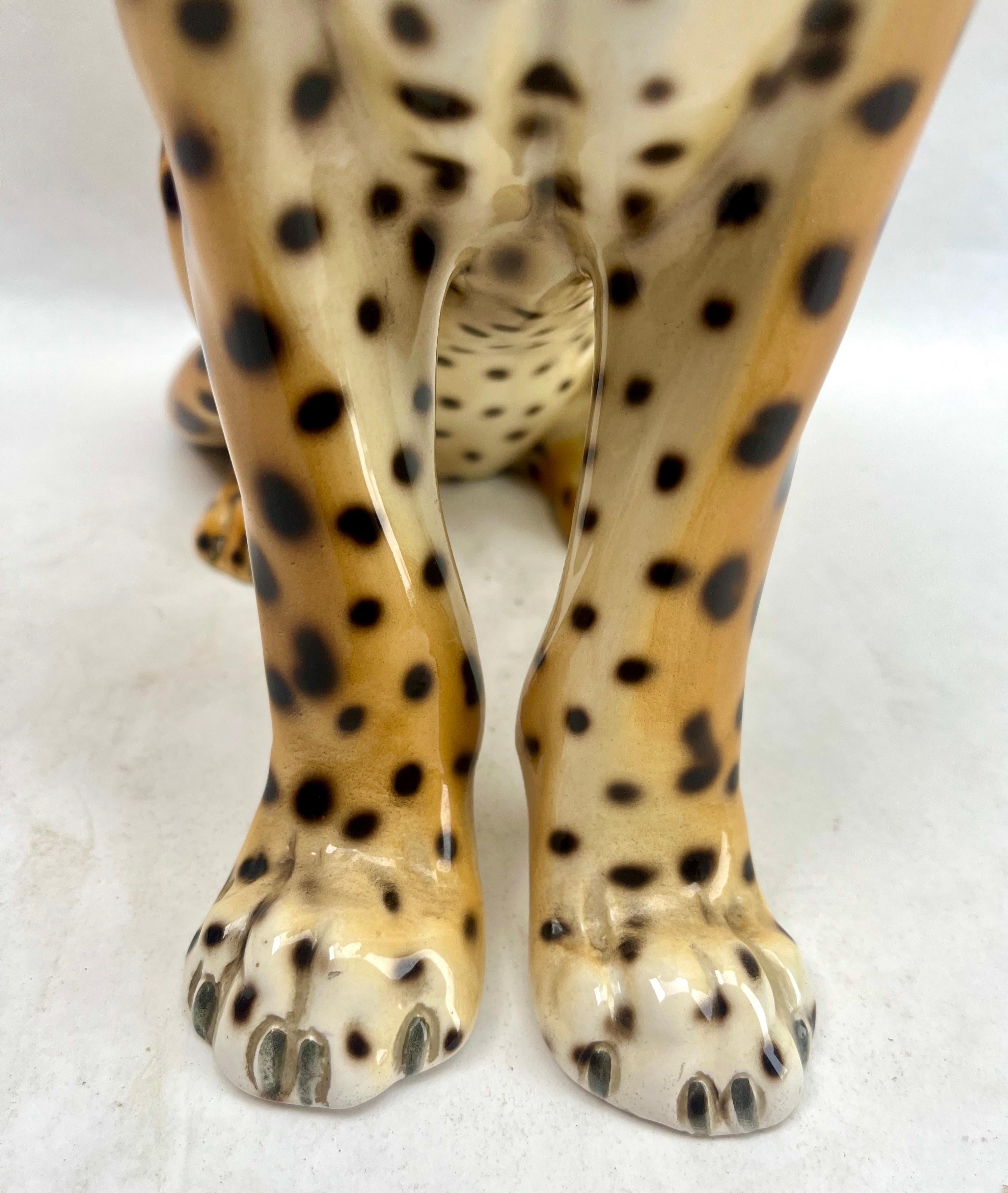 Stilvolle glasierte, handbemalte Leoparden-Skulptur aus Keramik Ronzan, signiert, Italien, 1950er Jahre 4