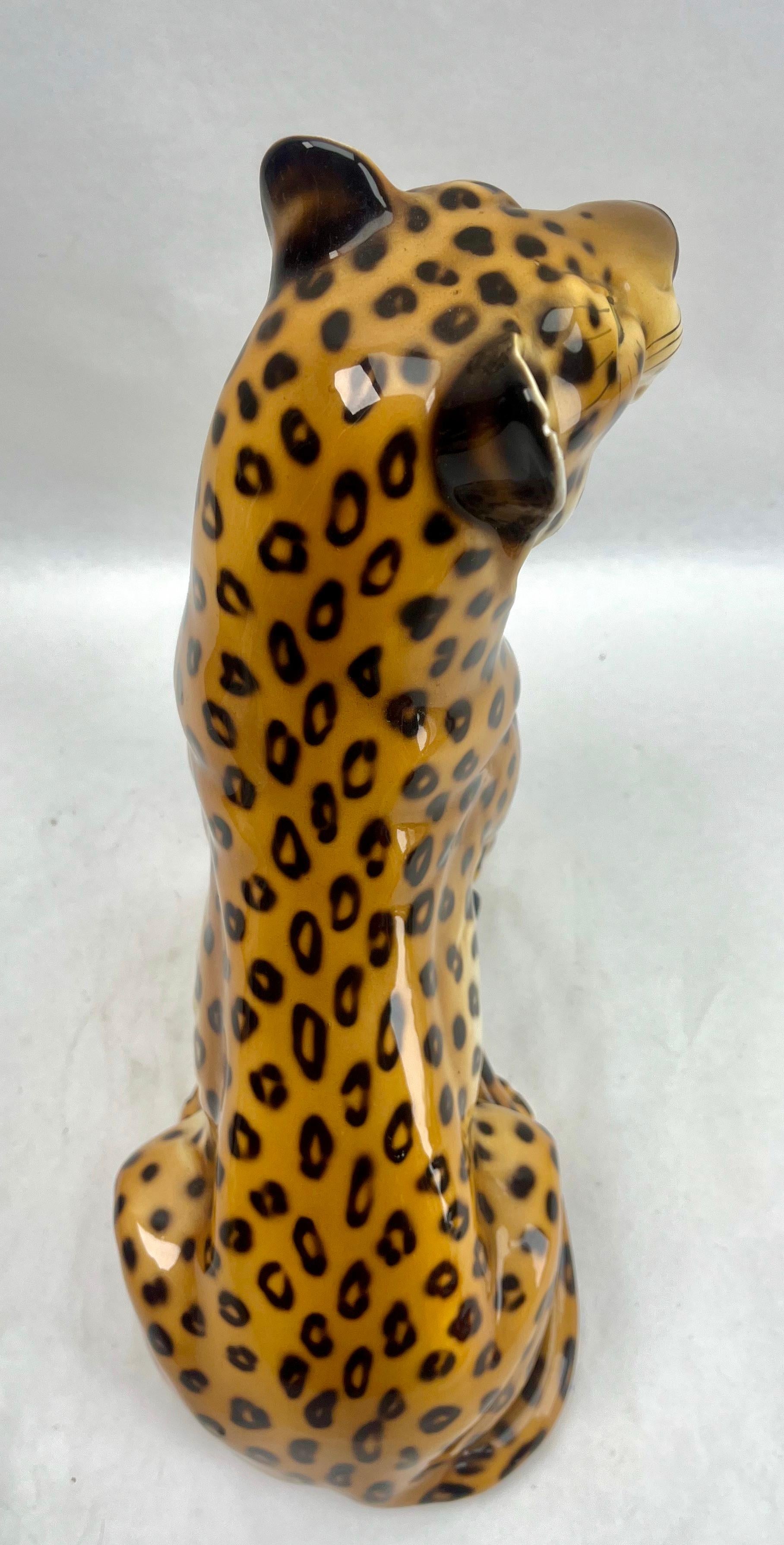 Stilvolle glasierte, handbemalte Leoparden-Skulptur aus Keramik Ronzan, signiert, Italien, 1950er Jahre (Glasiert)