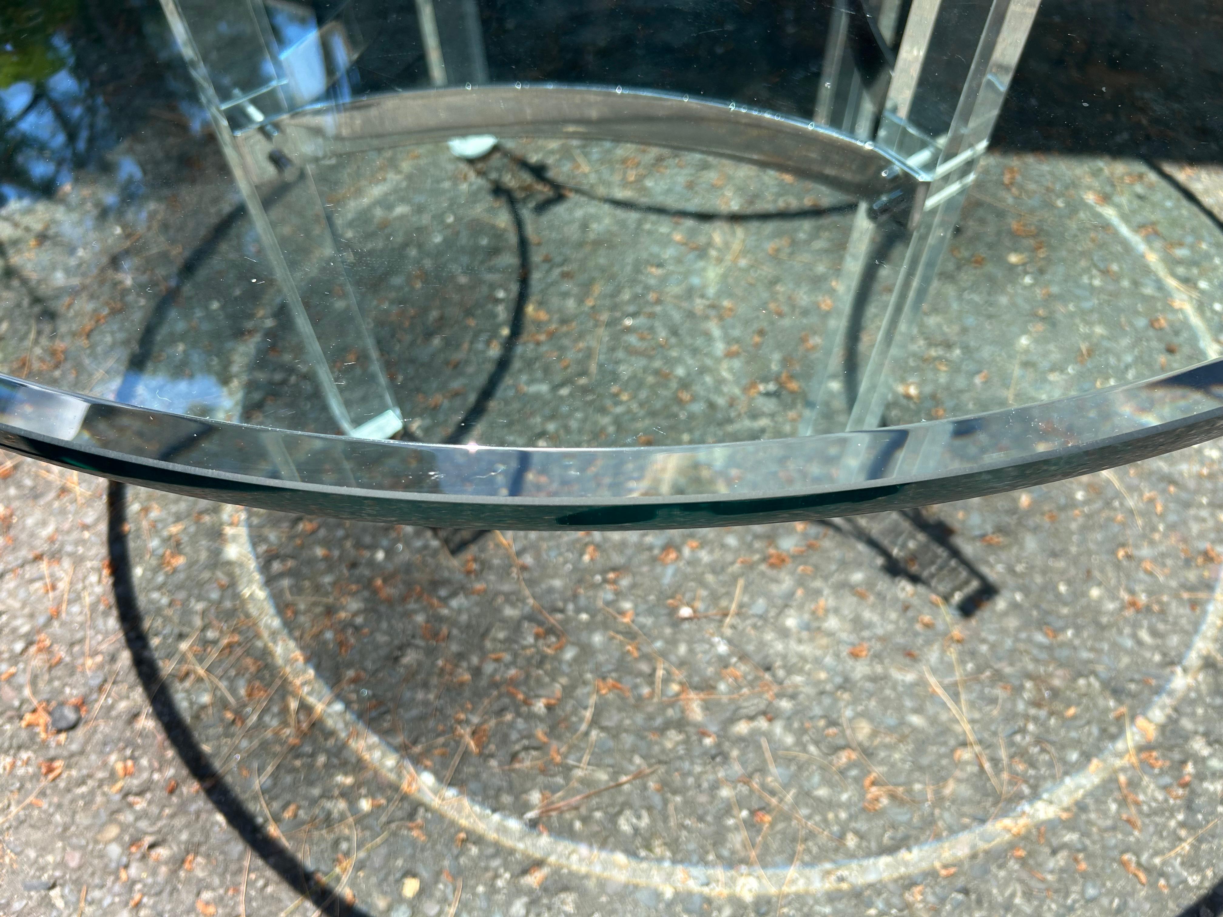 Table basse élégante Charles Hollis Jones en lucite chromée mi-siècle moderne en vente 5