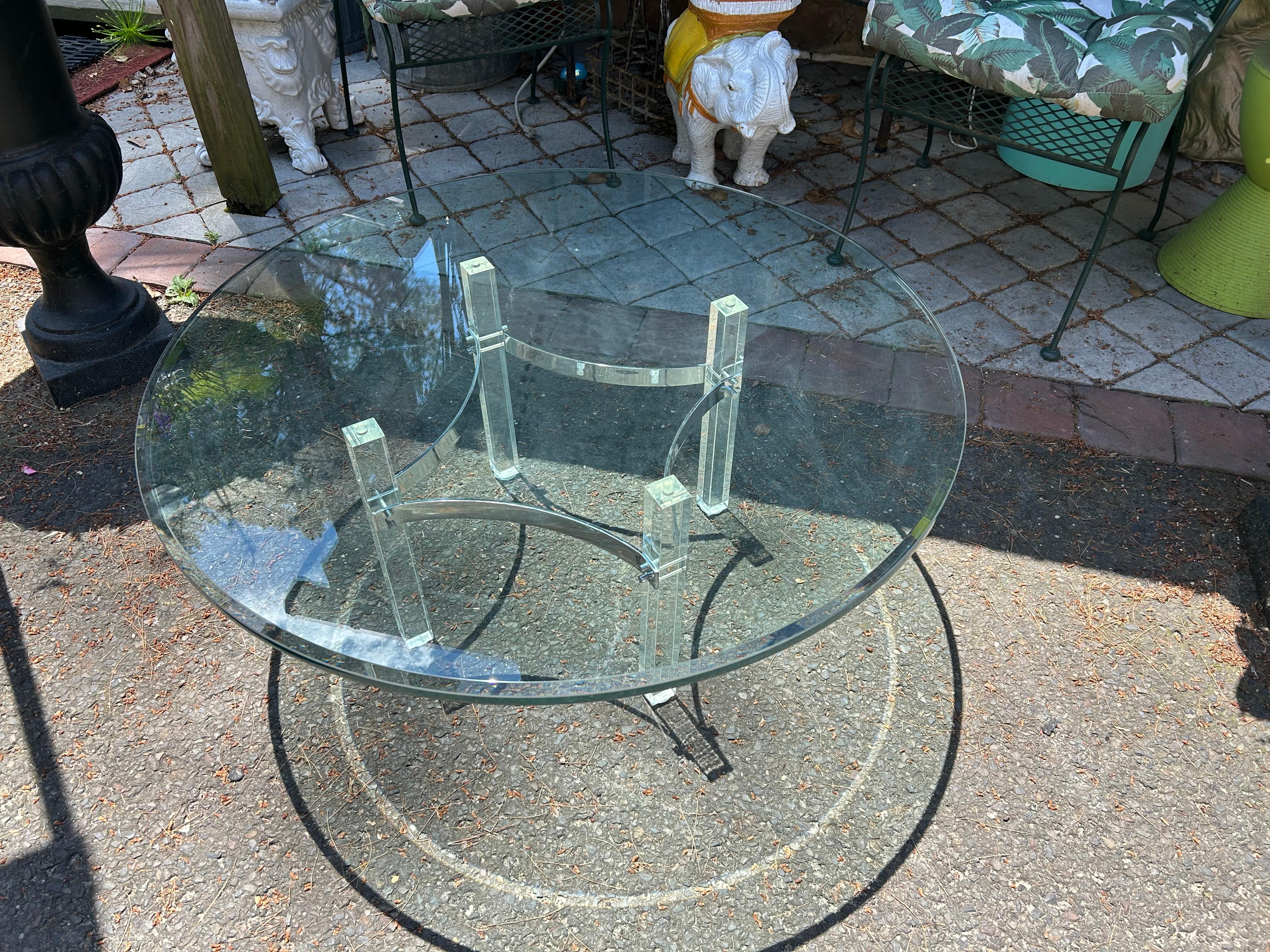 Fin du 20e siècle Table basse élégante Charles Hollis Jones en lucite chromée mi-siècle moderne en vente