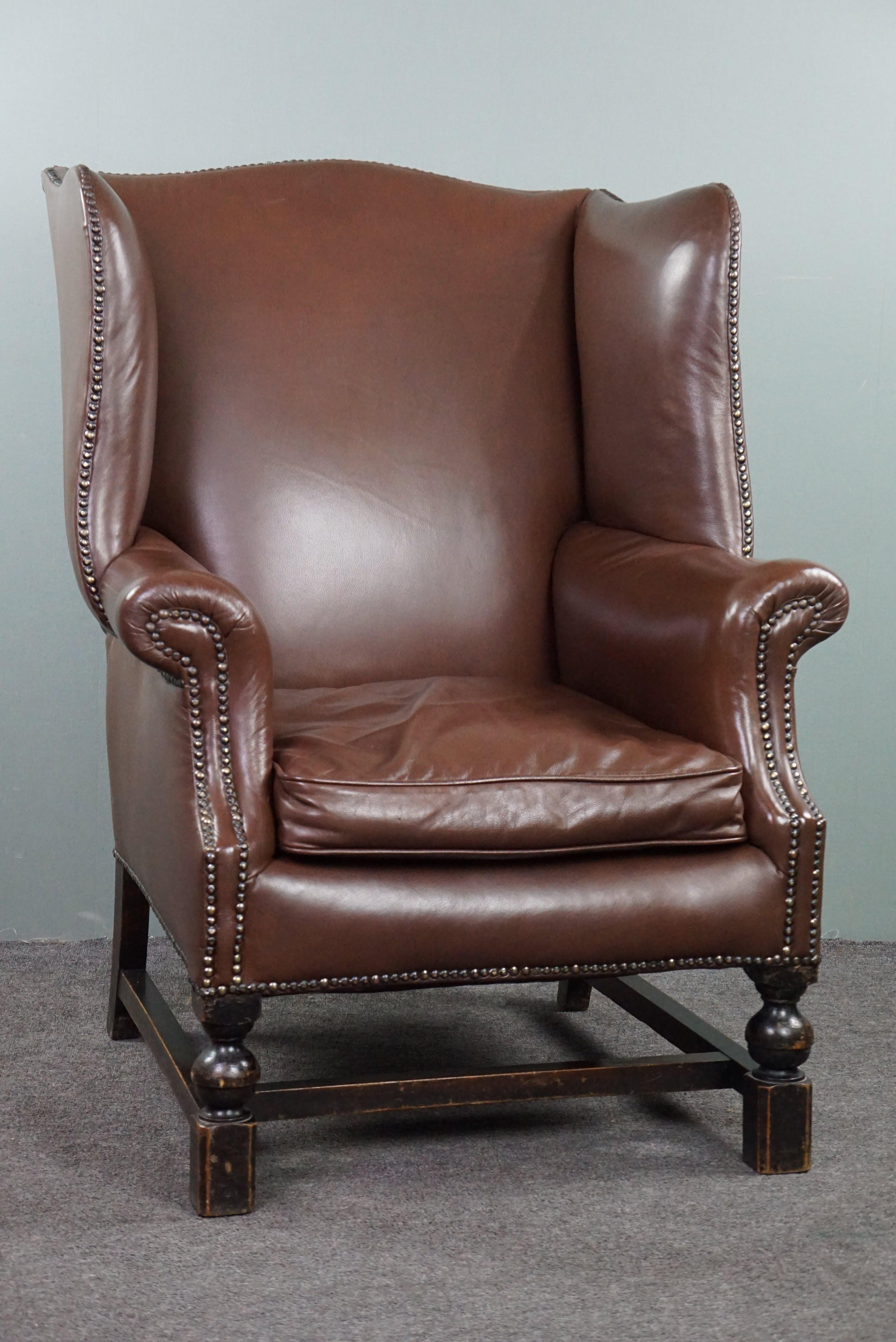 Stylish Classic Leather Wingback Chair In Excellent Condition For Sale In Harderwijk, NL