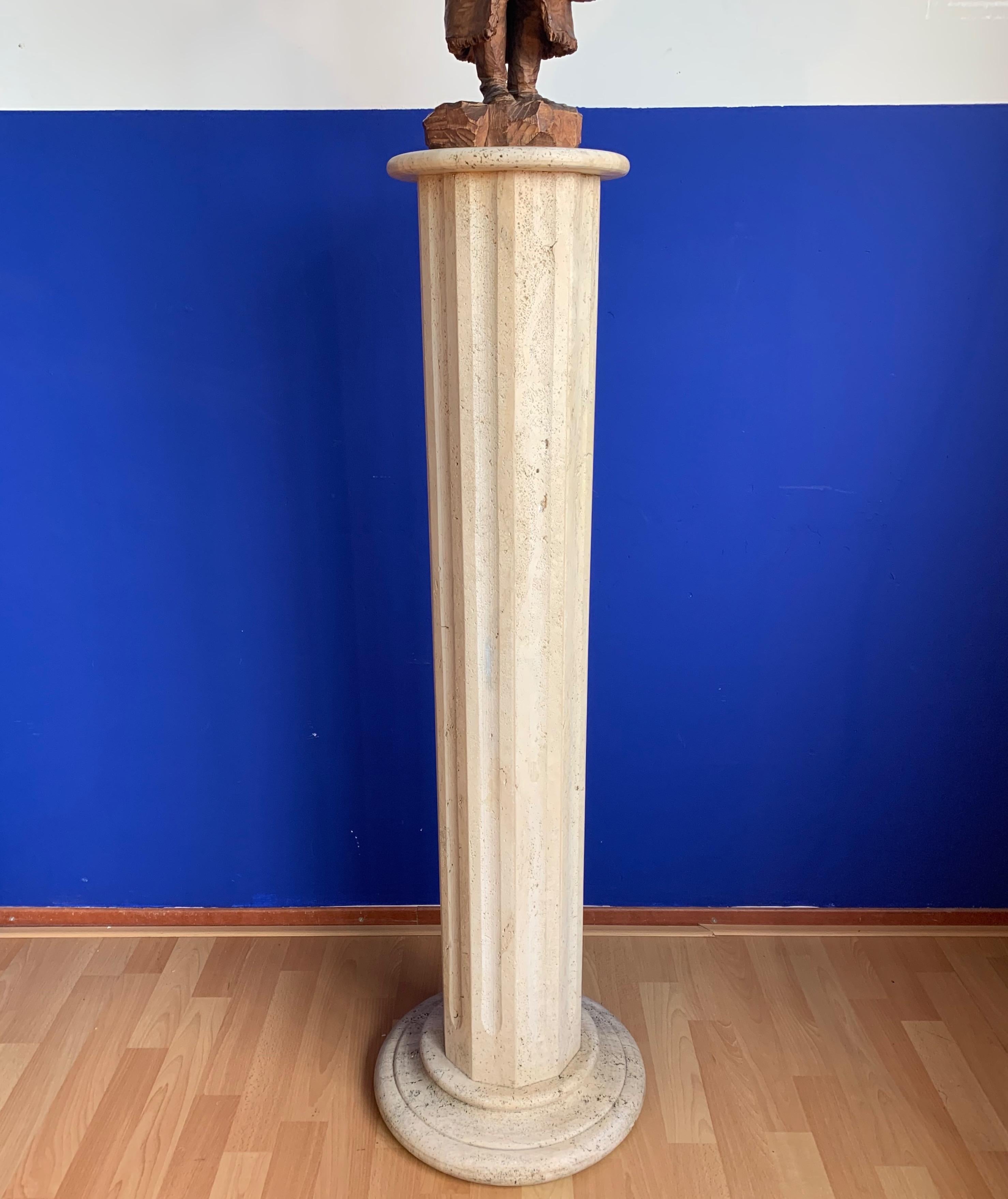 Wonderful column for displaying works of art.

This vintage and classical design display pedestal (for both indoors and outdoors) is perfect for showcasing an antique or modern sculpture, bust, vase etc. The slight wear, the shape and the wonderful