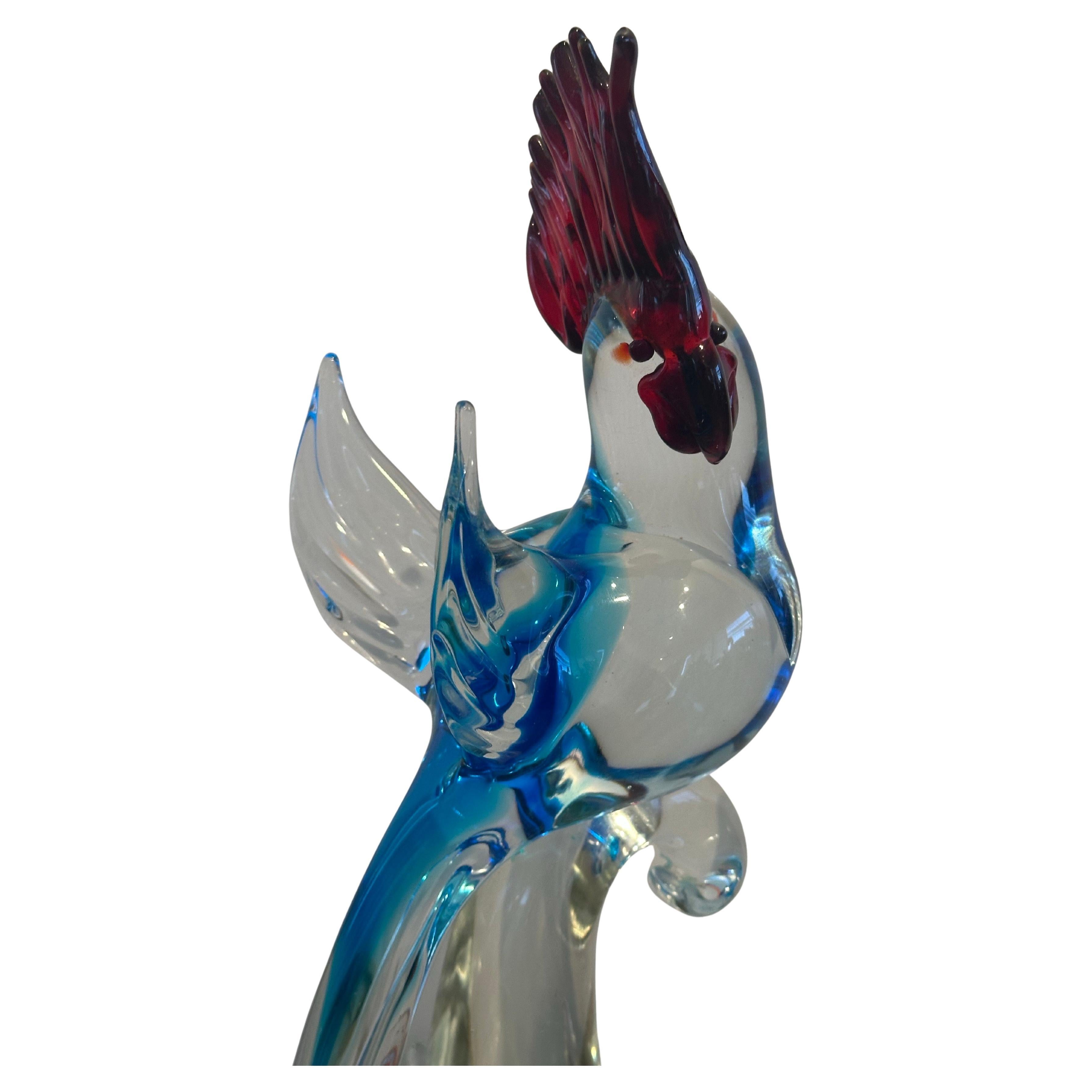 Elegante scultura in vetro di Murano con cacatua o uccello, anni '60 circa In condizioni buone in vendita a San Diego, CA