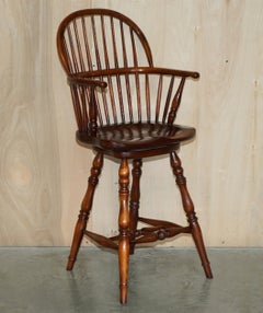 Stylish Comfortable Antique Pair of Winsor Swivel Bar Kitchen Stool Armchairs
