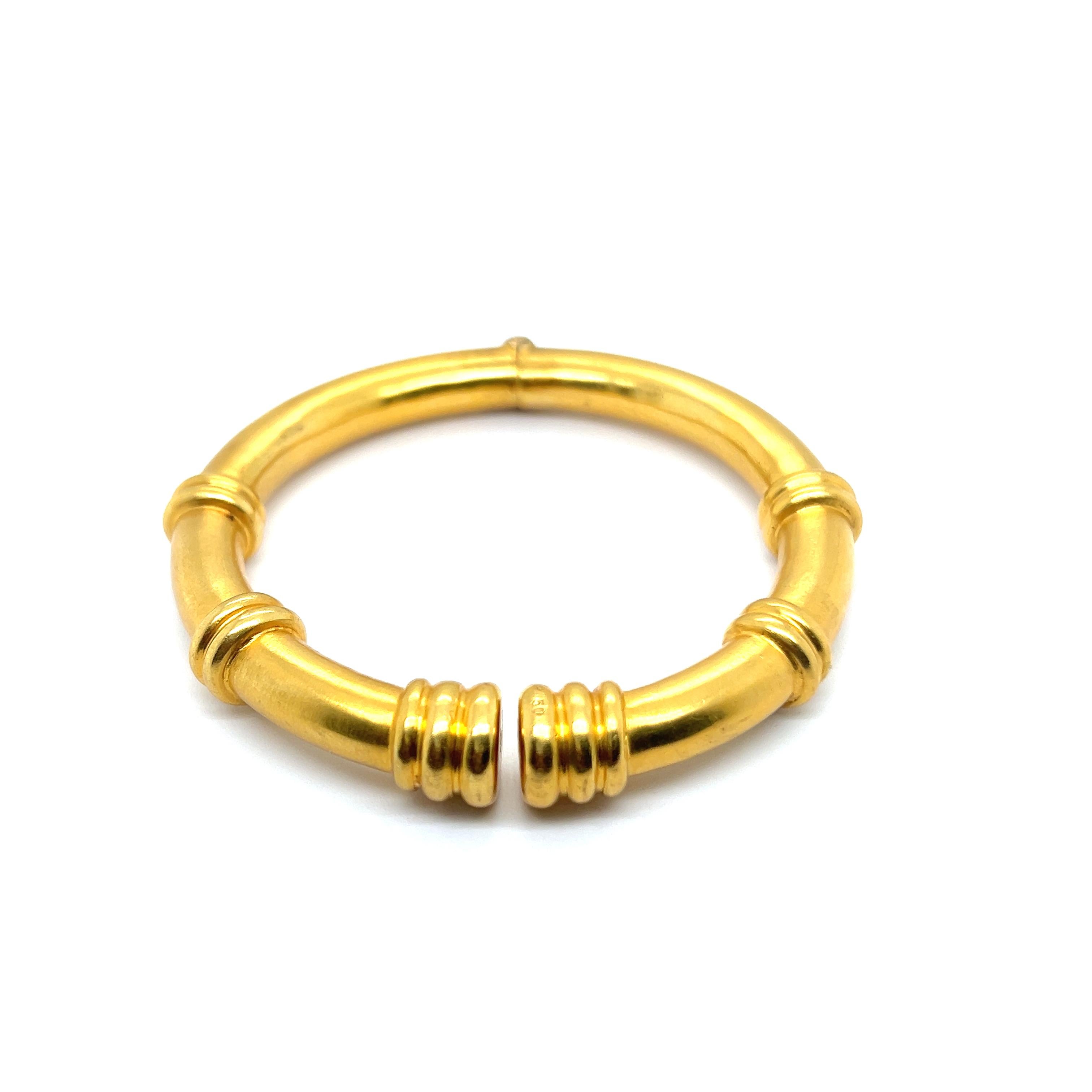 Stylish Cuff Bracelet in 18 Karat Yellow Gold by Ilias Lalaounis 1