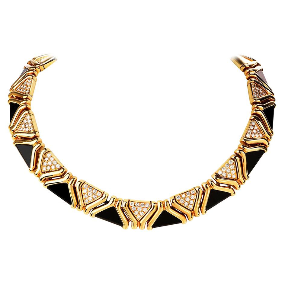 Stylish 5.40cts Diamond Onyx 18 Karat Yellow Gold Choker Necklace