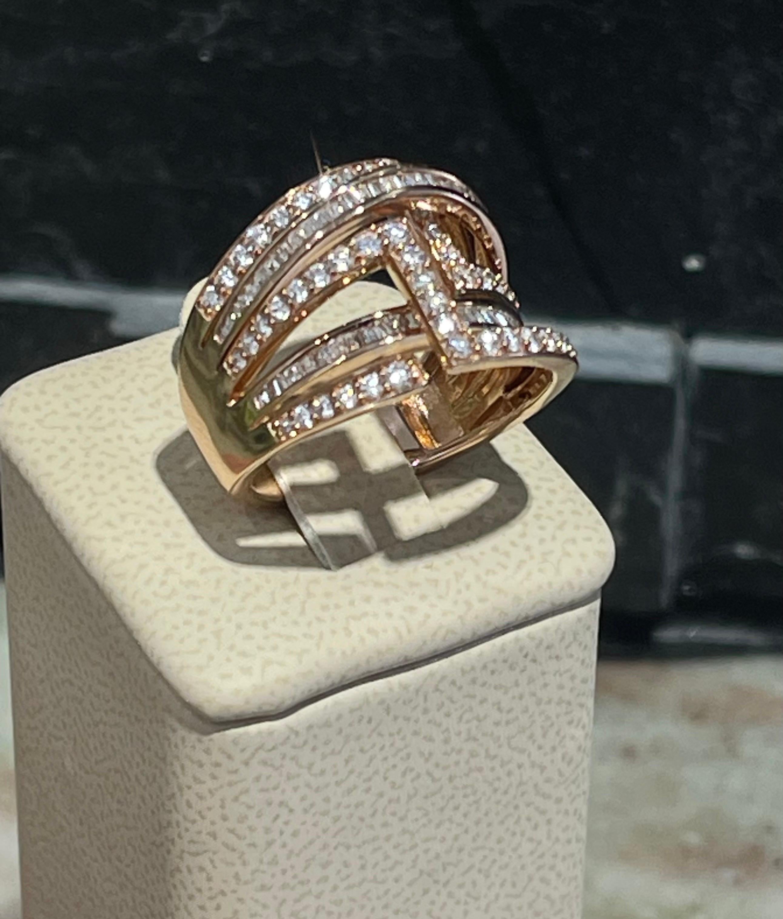 Women's Stylish Diamond Ring In 14k Rose Gold  For Sale
