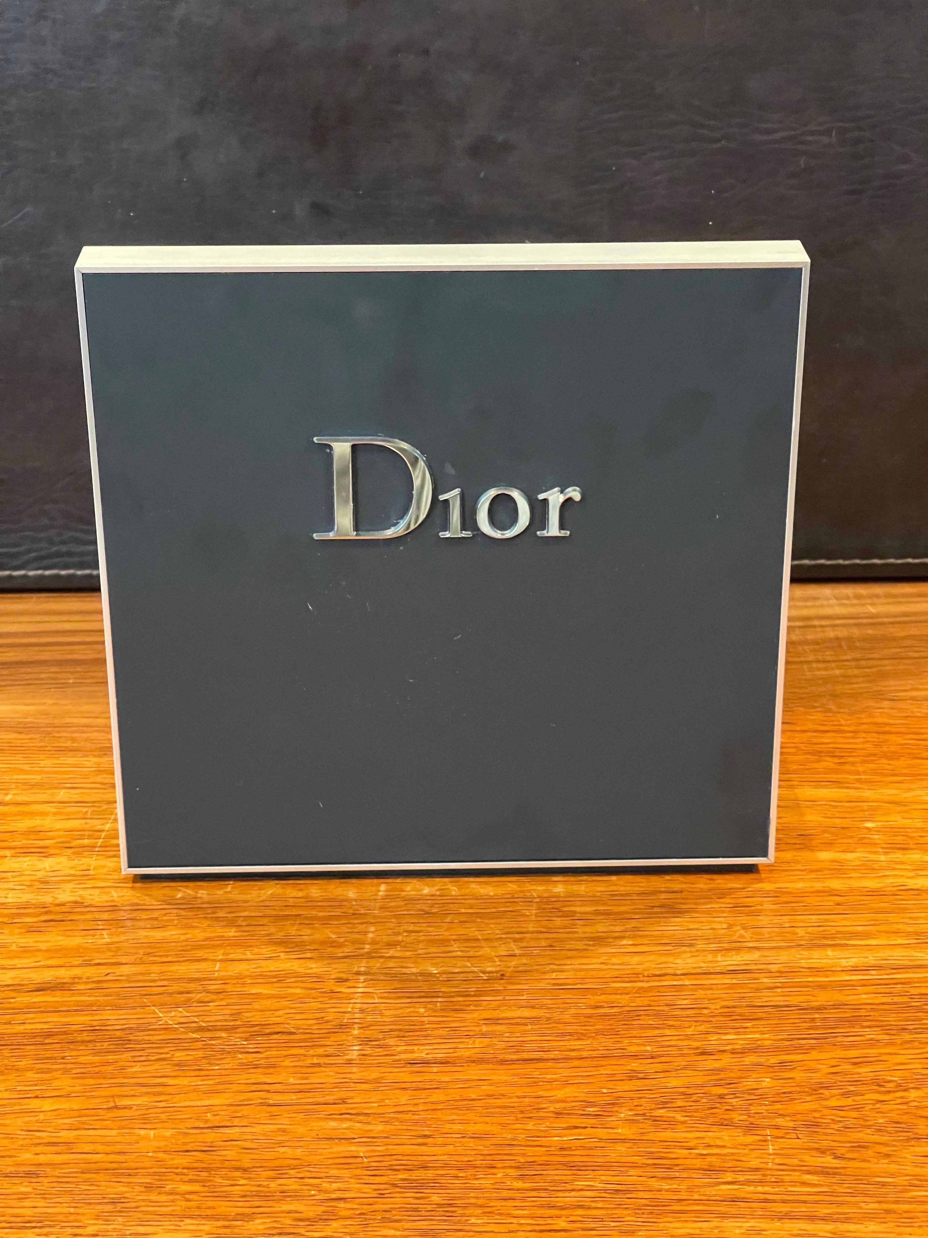 Stilvolle „Dior“-Einkaufsausstellung  im Angebot 4