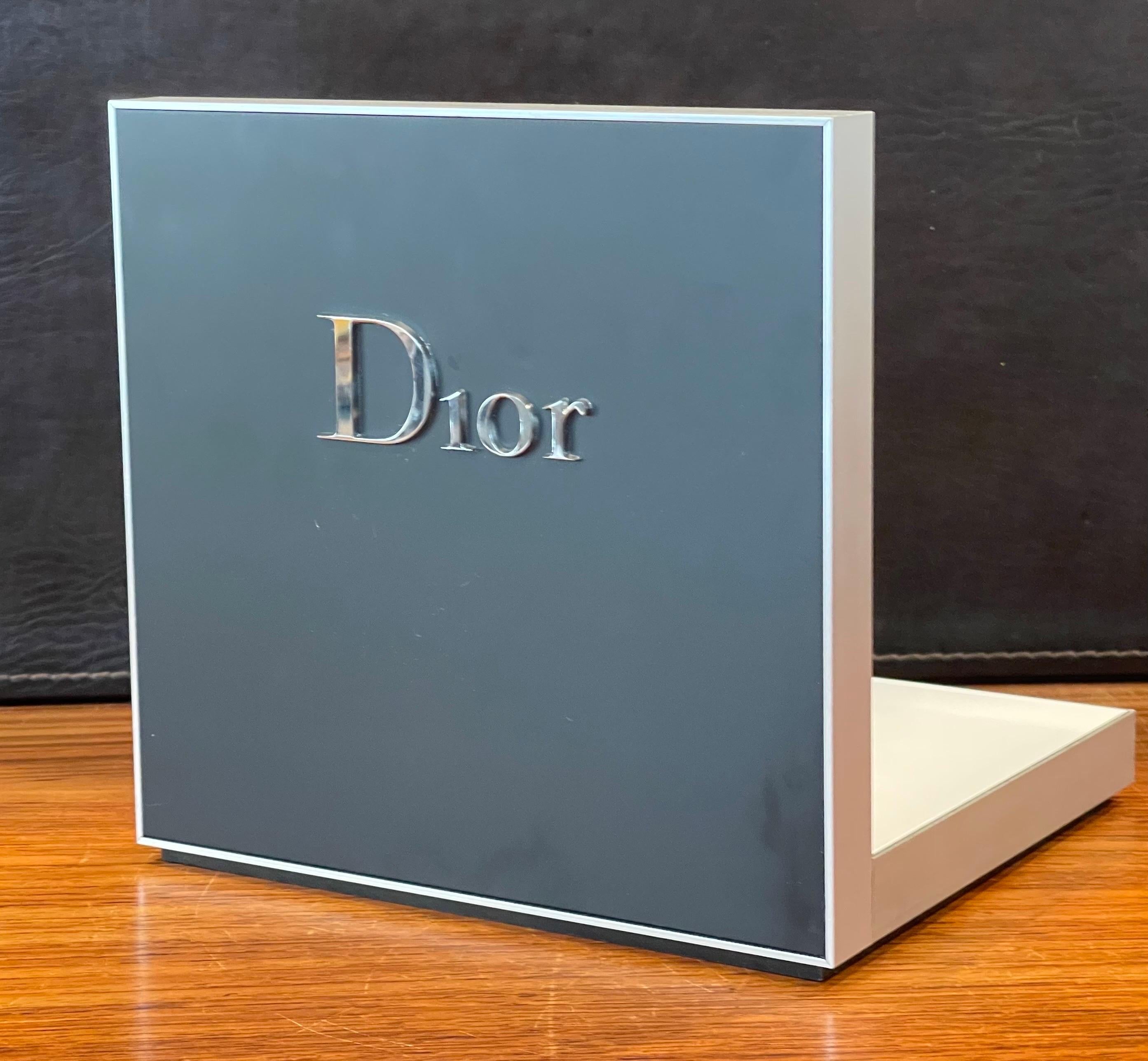 Stilvolle „Dior“-Einkaufsausstellung  im Angebot 3