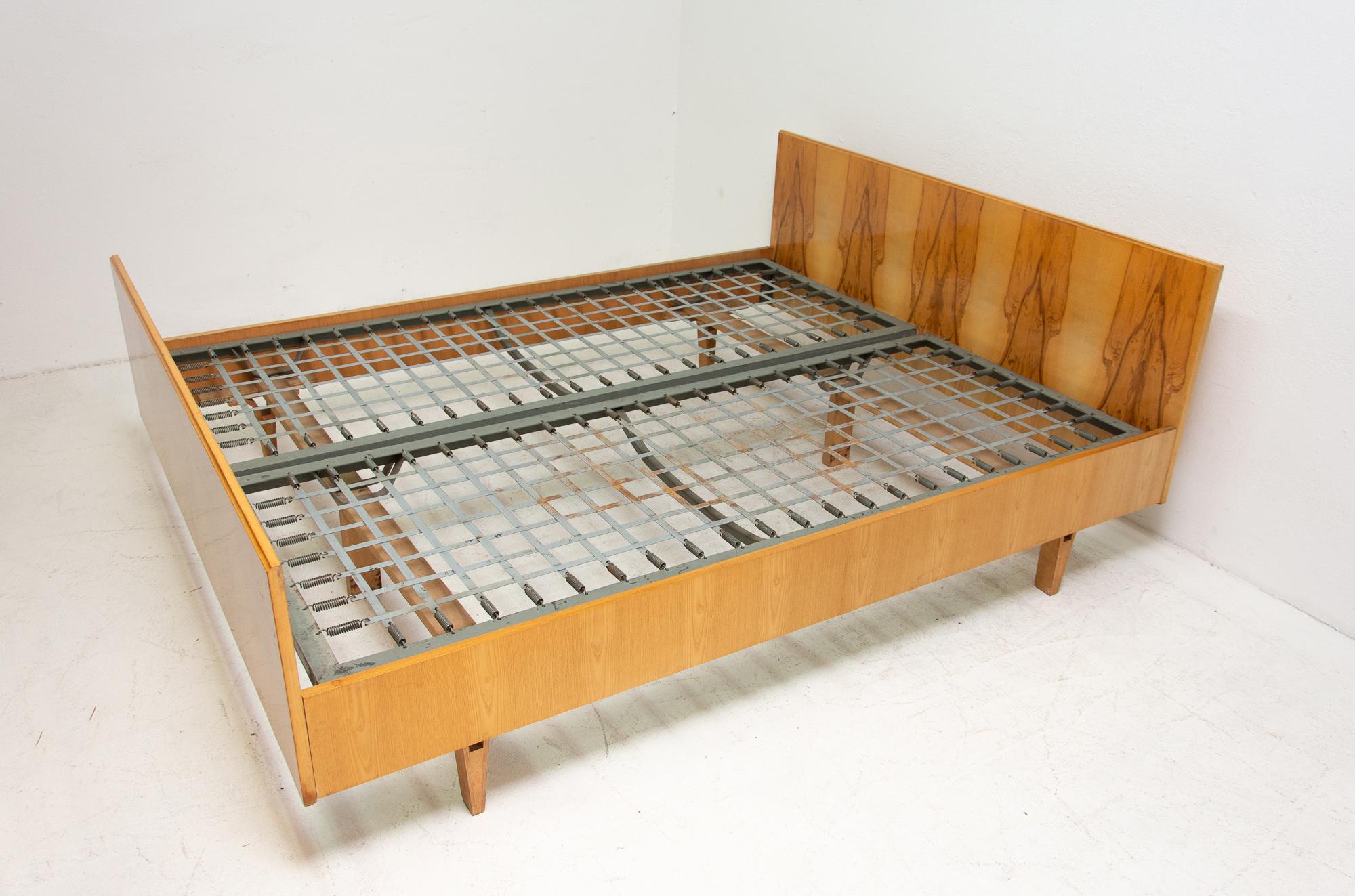 Veneer Stylish Double Bed from Nový Domov, 1970s, Czechoslovakia