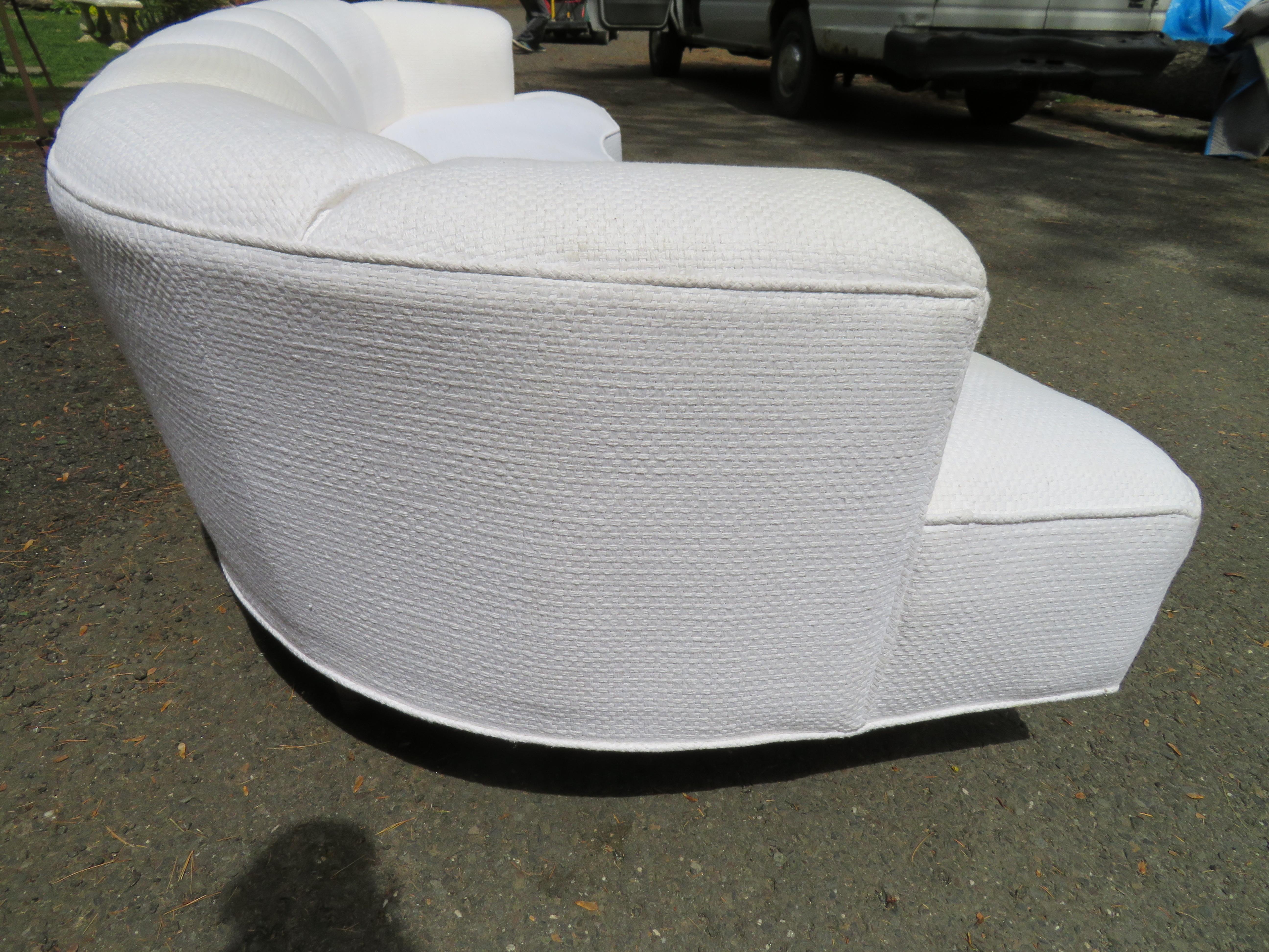 Stylish Dunbar Style Curved Back Sofa Mid-Century Modern For Sale 7
