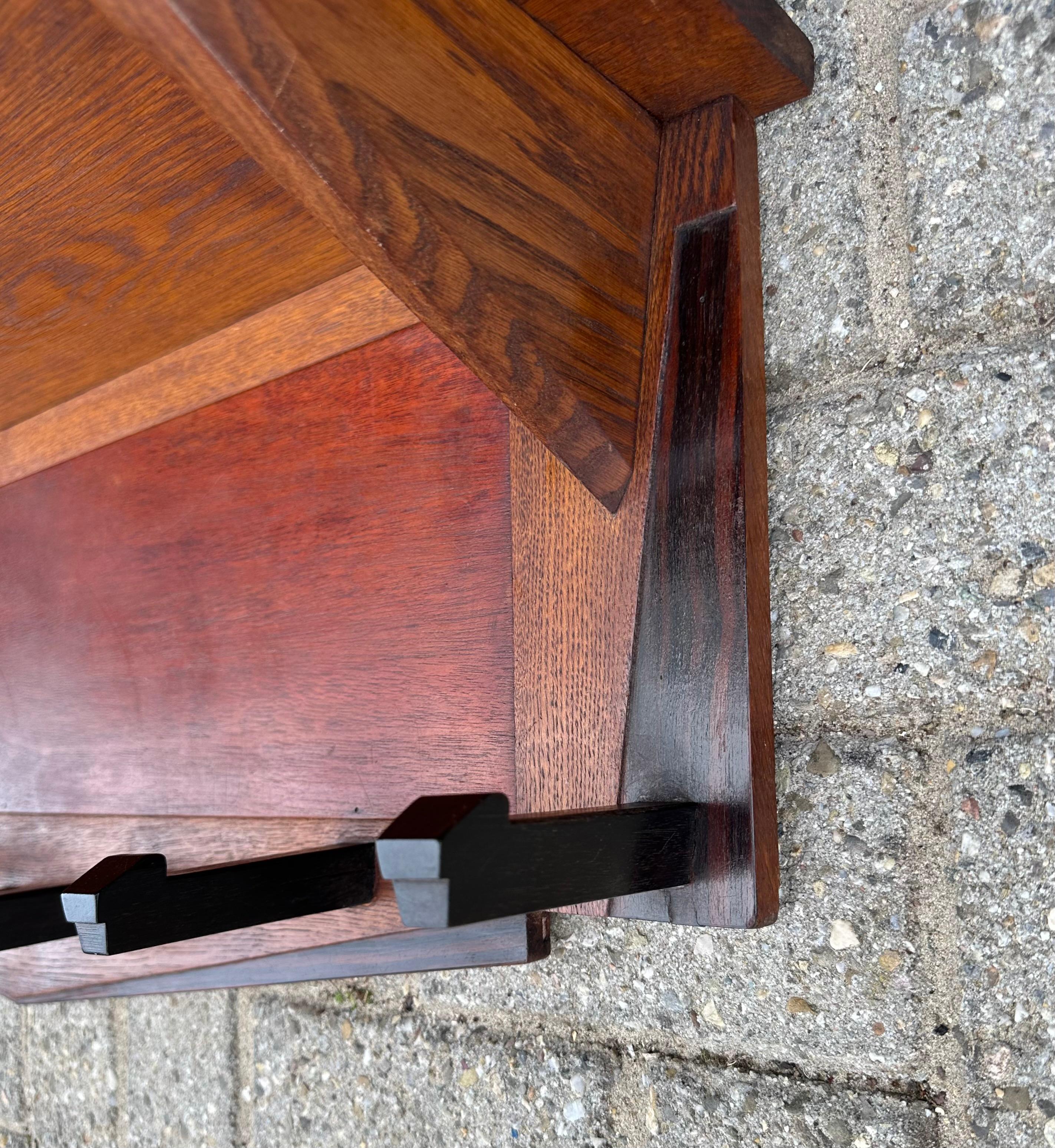 Porte-manteaux Art déco élégant au design néerlandais de 1920 par Paul Izeren pour Genneper Molen en vente 8