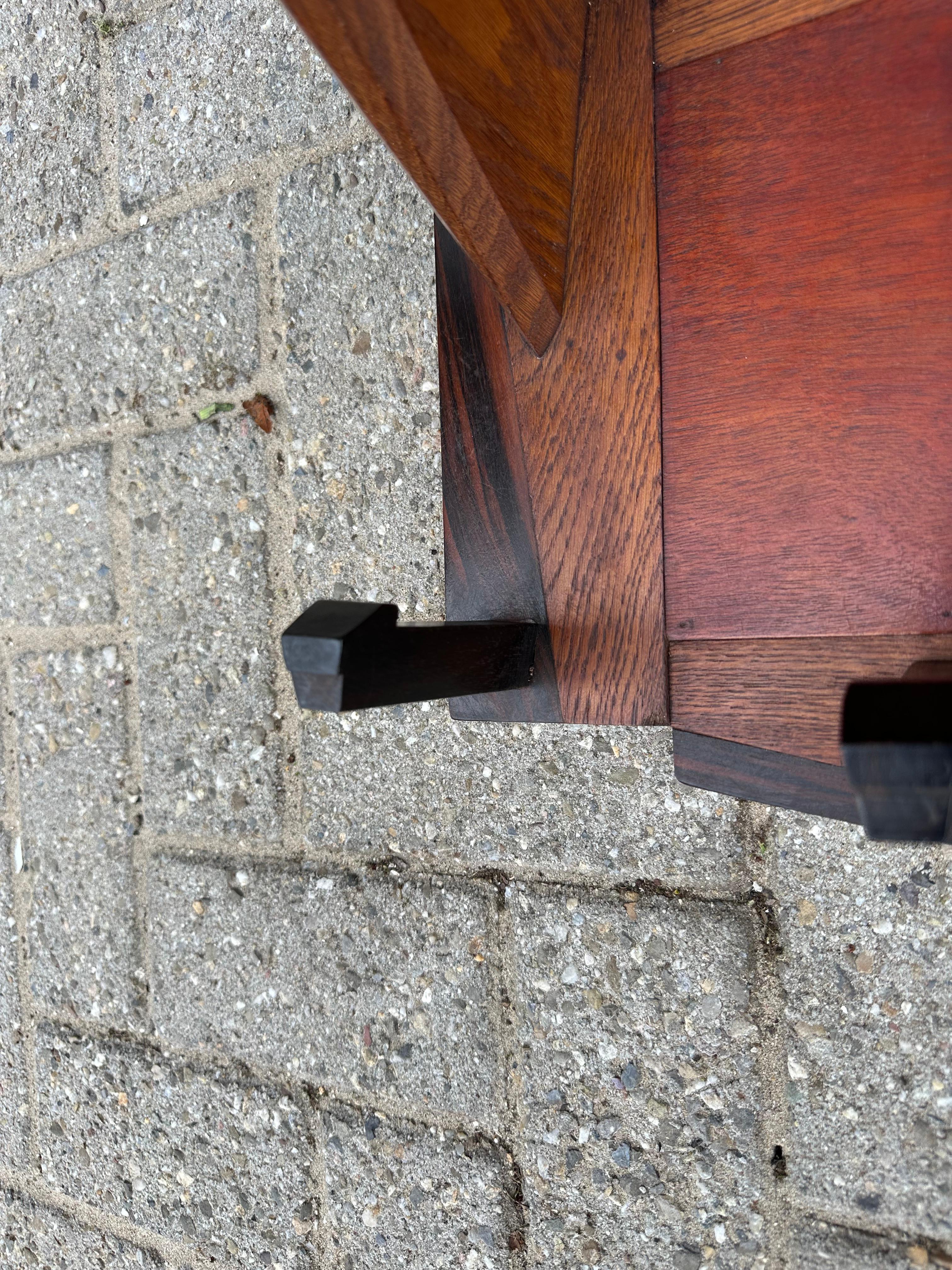 Porte-manteaux Art déco élégant au design néerlandais de 1920 par Paul Izeren pour Genneper Molen Bon état - En vente à Lisse, NL