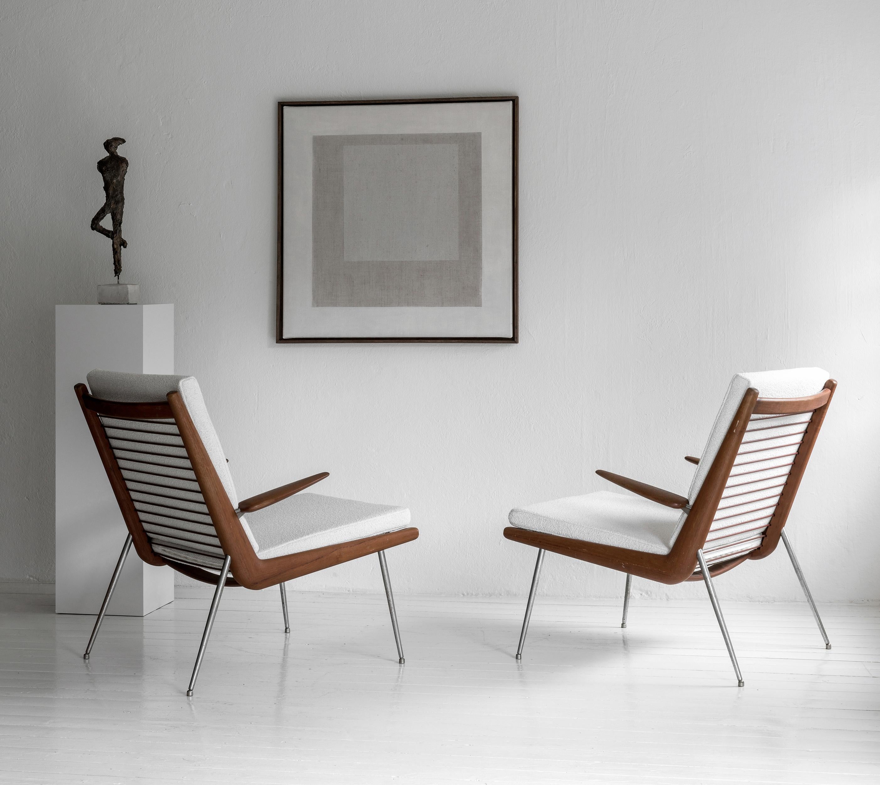 Stylish early pair of Boomerang armchairs by Peter Hvidt & Orla Molgaard-Nielsen For Sale 3