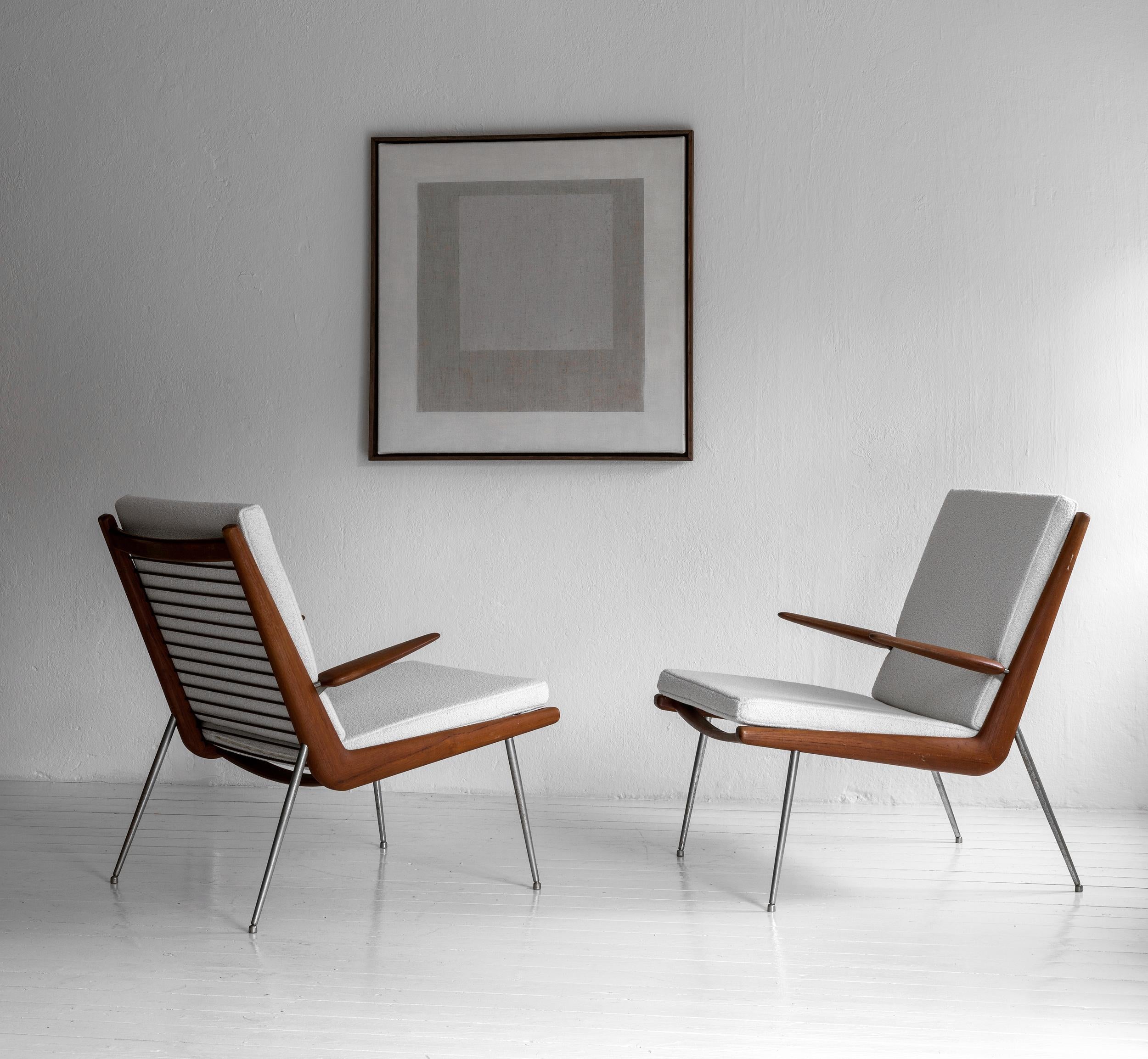 Stylish early pair of Boomerang armchairs by Peter Hvidt & Orla Molgaard-Nielsen For Sale 5