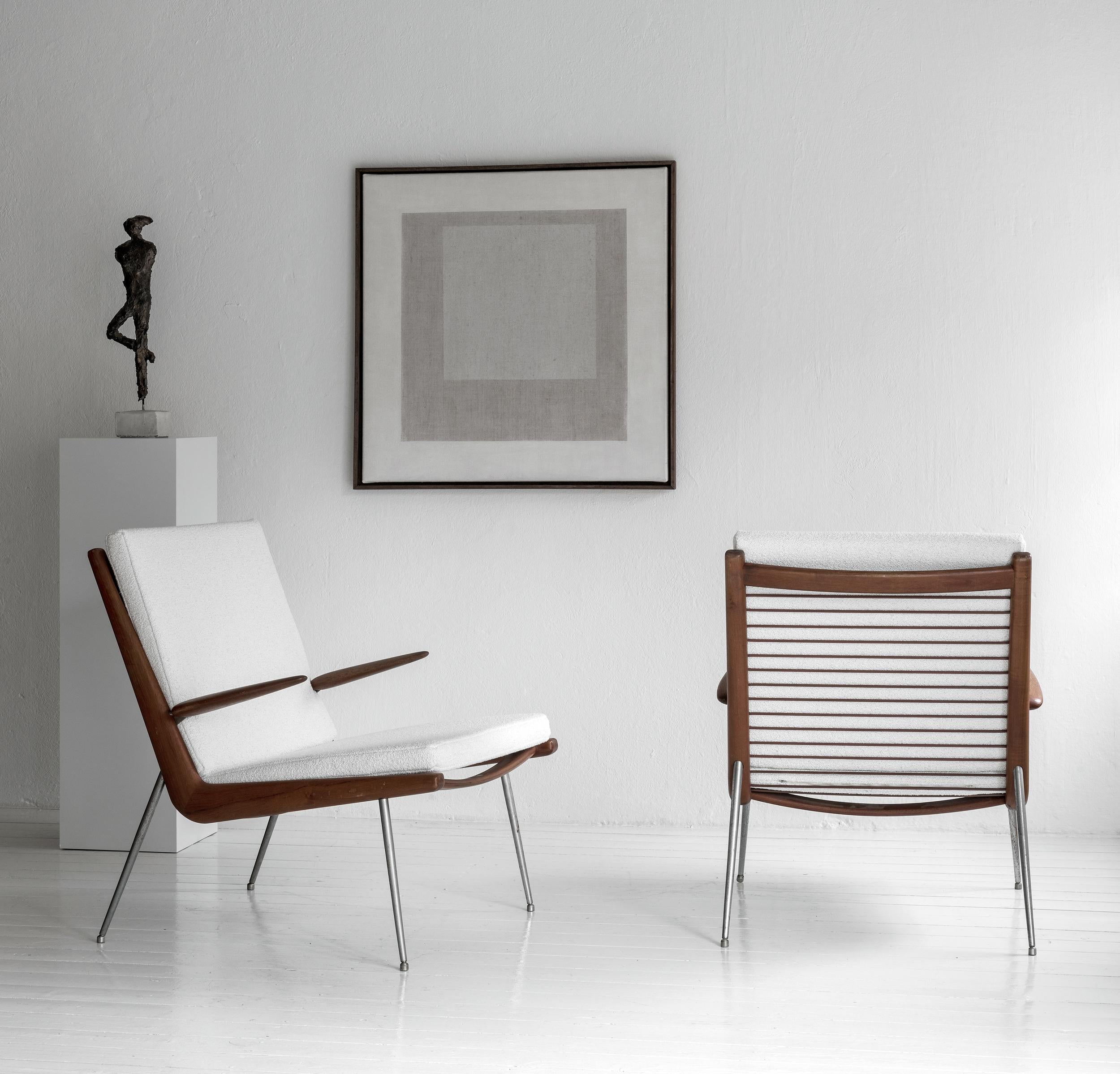 Stylish early pair of Boomerang armchairs by Peter Hvidt & Orla Molgaard-Nielsen For Sale 1