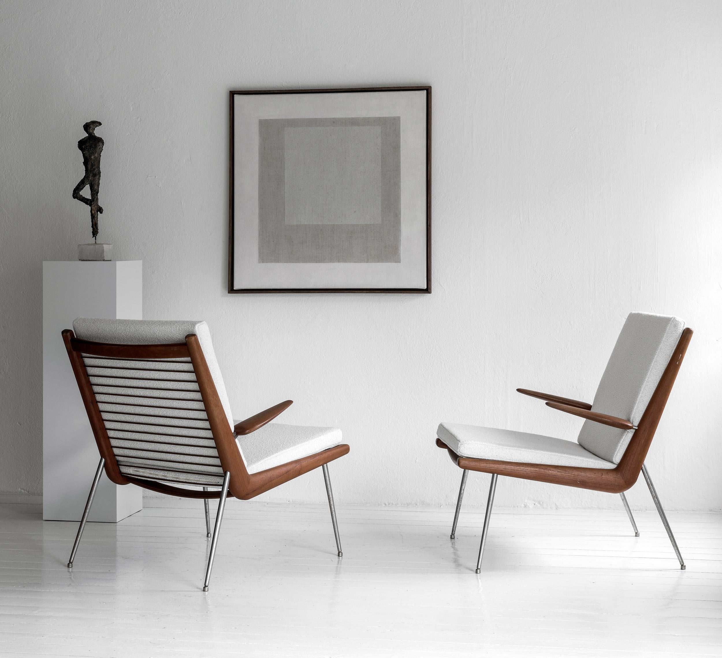 Stylish early pair of Boomerang armchairs by Peter Hvidt & Orla Molgaard-Nielsen For Sale 2