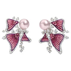 Stylish Earrings in White Gold, White Diamonds, Pearl and Micromosaic