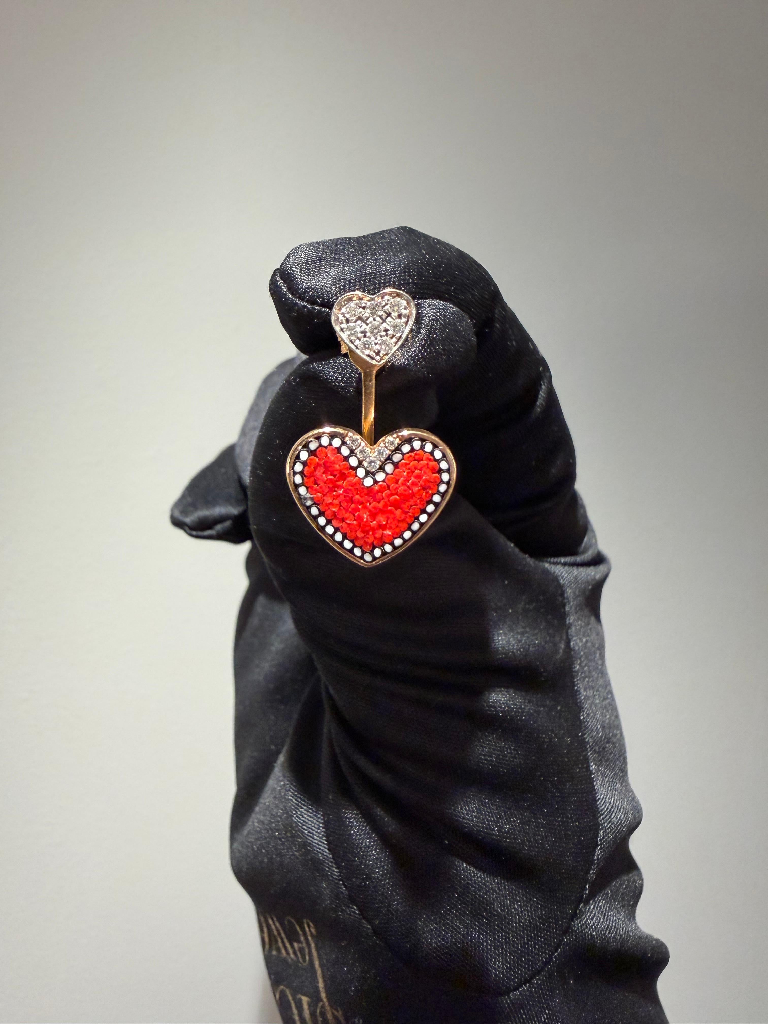 Stilvolle Ohrringe aus Roségold mit weißen Diamanten, von Hand mit Mikromosaik verziert (Zeitgenössisch) im Angebot