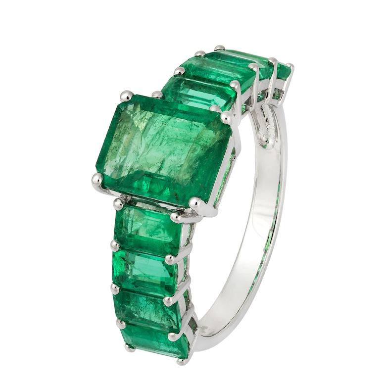 Asscher Cut Stylish Emerald Blue Sapphire White 18K Gold Band Ring for Her For Sale