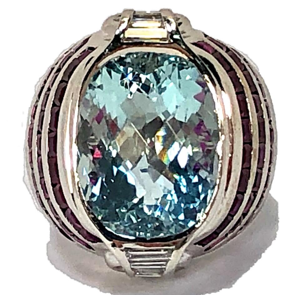 Stylish Faceted Aquamarine, Ruby and Diamond Ring Set in White Gold In Good Condition In Palm Beach, FL