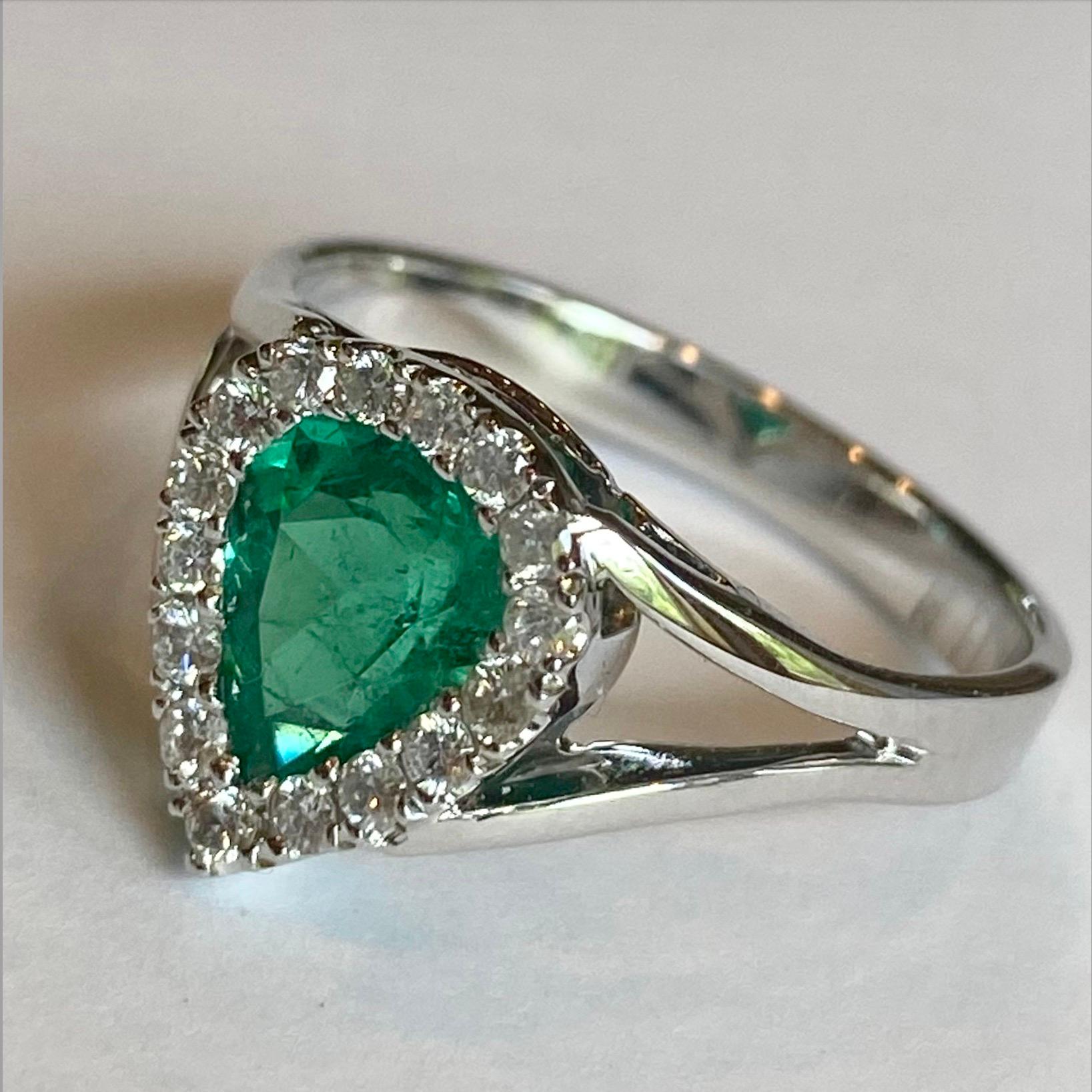 lana del rey ring emerald
