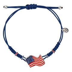 Bracelet élégant drapeau en or blanc orné de saphirs orange et bleus décorés de micro-mosaïque