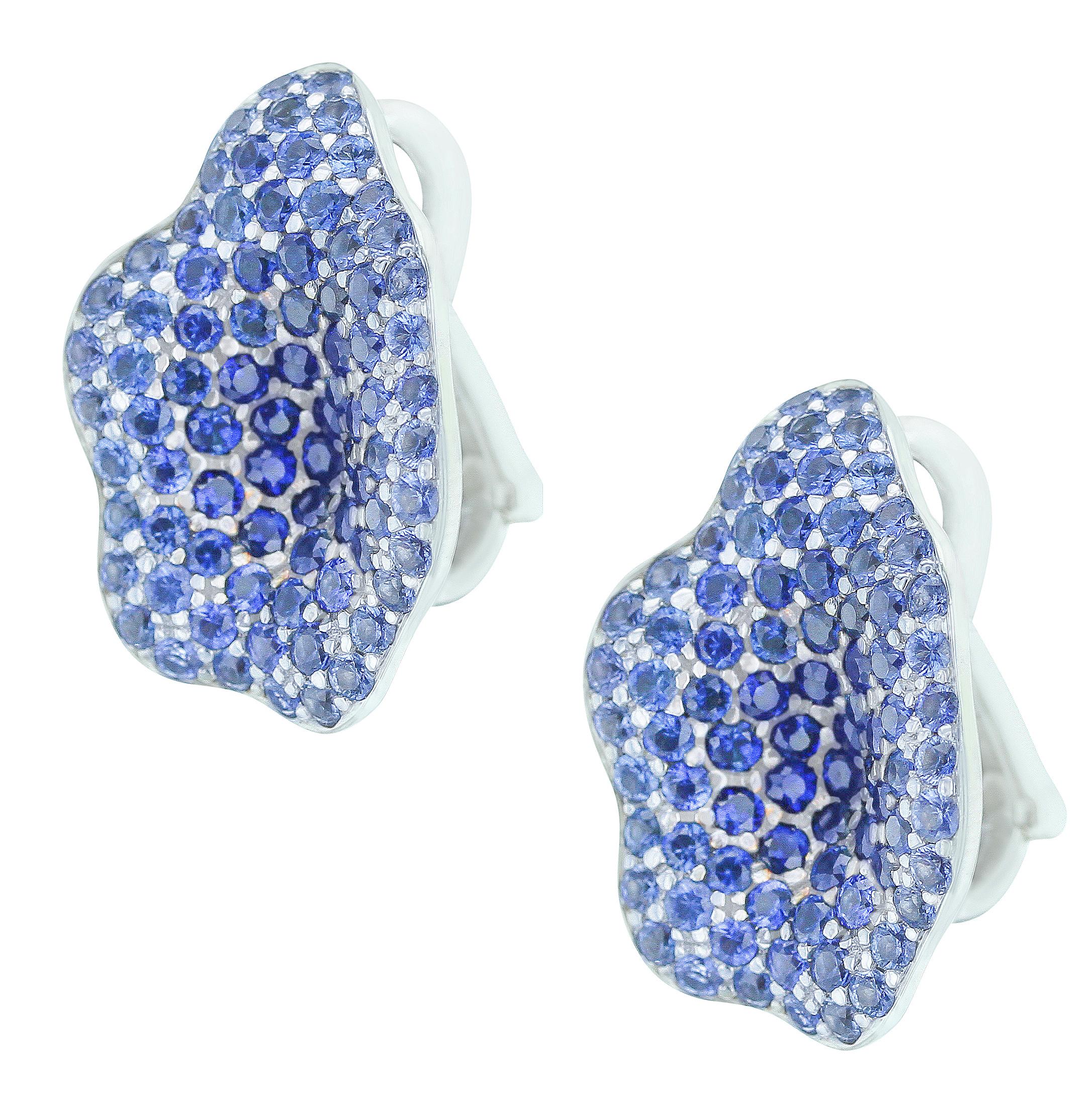 Stylish Floral Blue Sapphire Earrings, 18 Karat White Gold Part of Jewelry Set 1