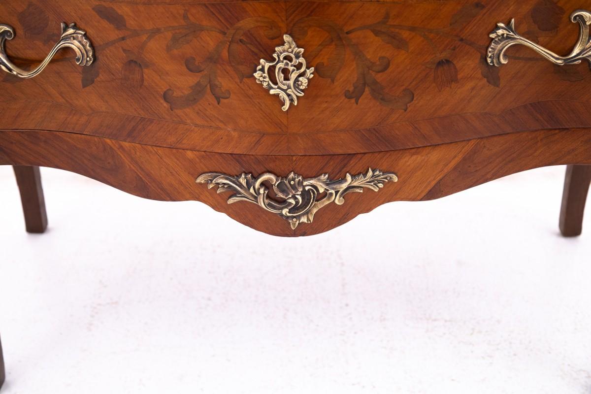 Elegante cómoda con incrustaciones, Francia. en venta 1