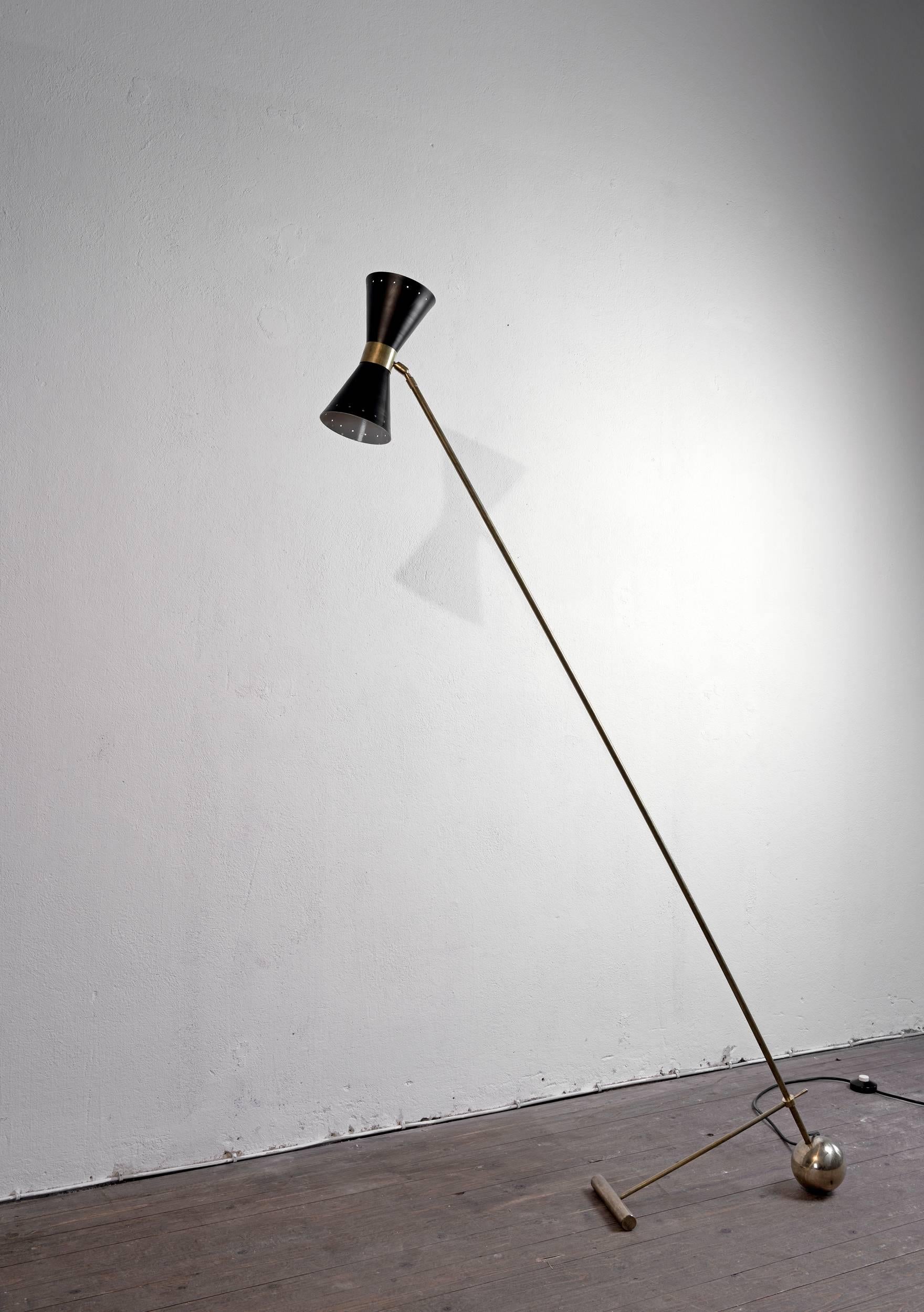 Mid-Century Modern Stylish Italian 1950s Stilnovo Floor Lamp