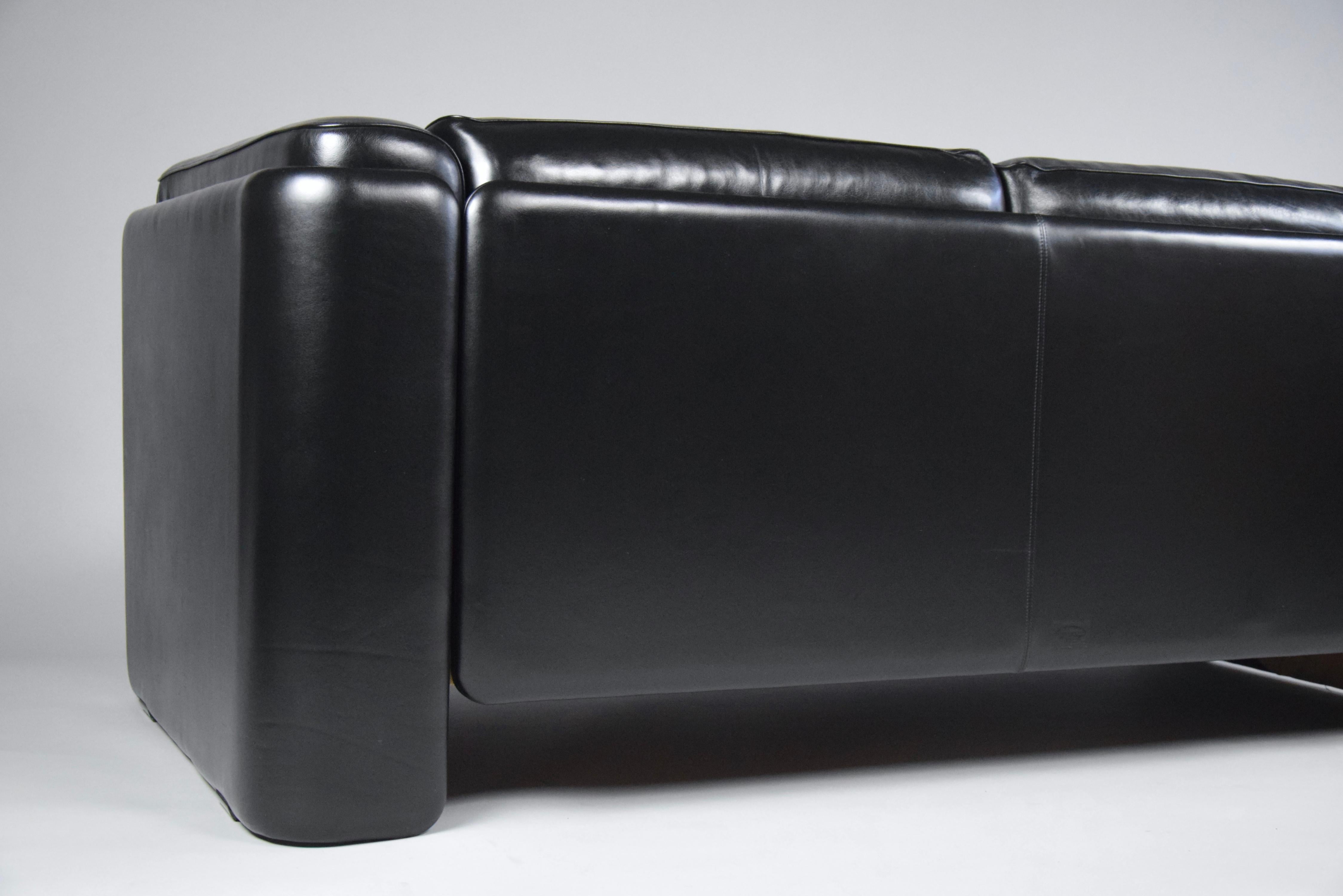 Tito Agnoli Black Leather Sofa for Poltrona Frau For Sale 1