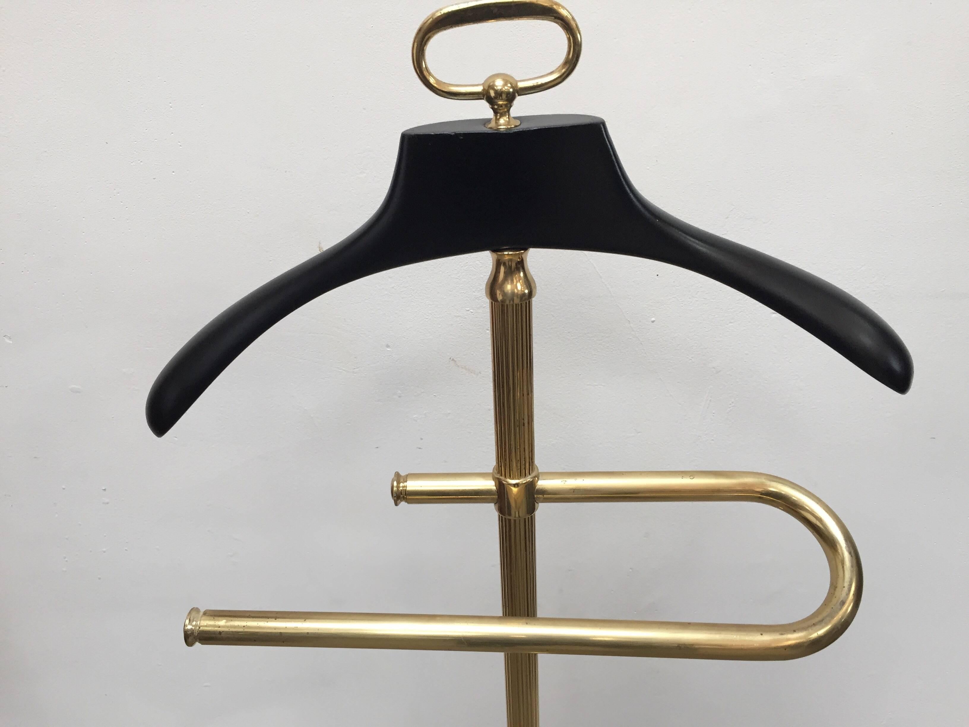 Hollywood Regency Stylish Italian Gentleman Polished Brass Valet Stand in Style of Maison Jansen