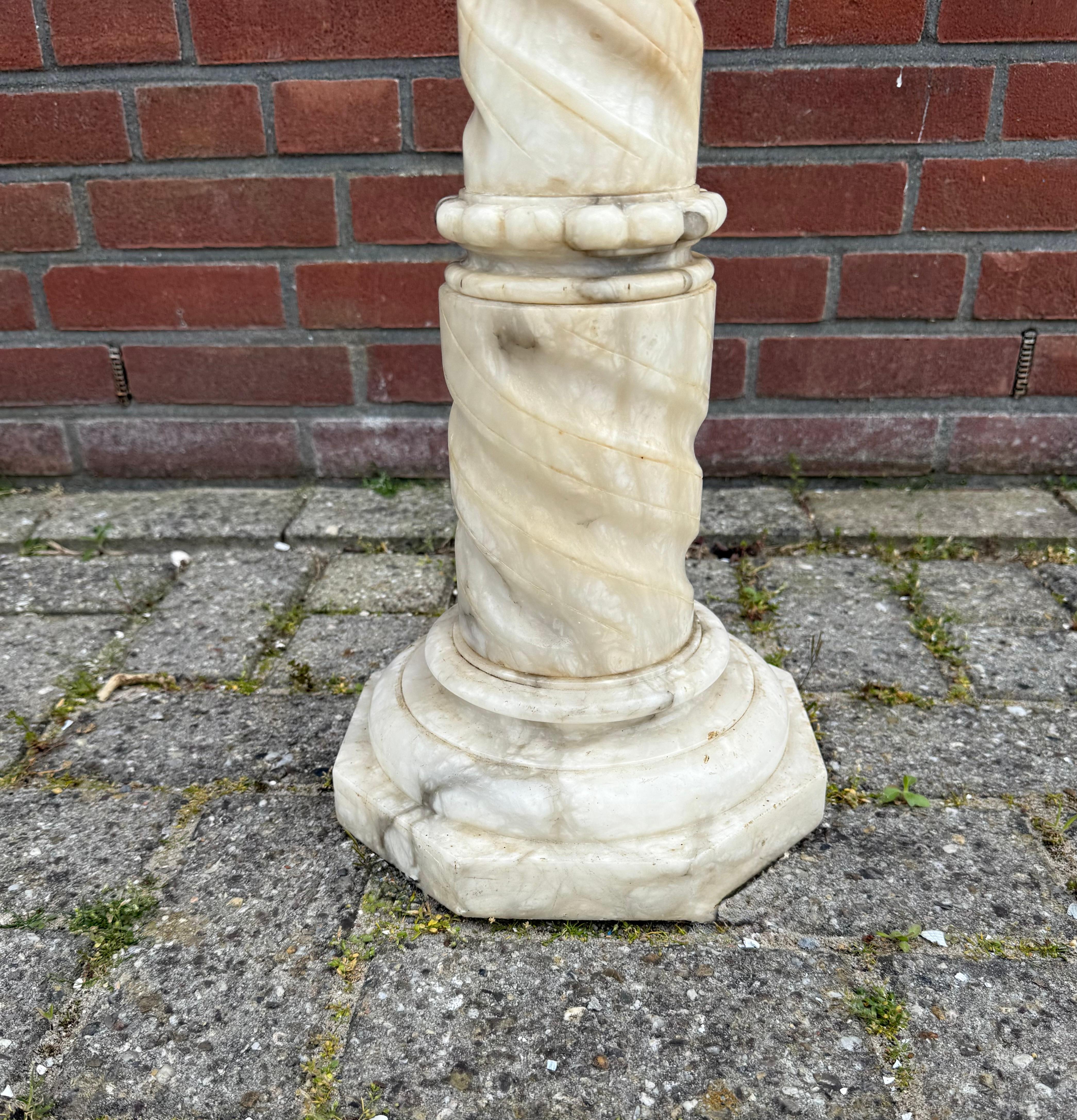 Stylish, Late 1800s Handmade Italian, Alabaster Column, Pedestal or Stand For Sale 9
