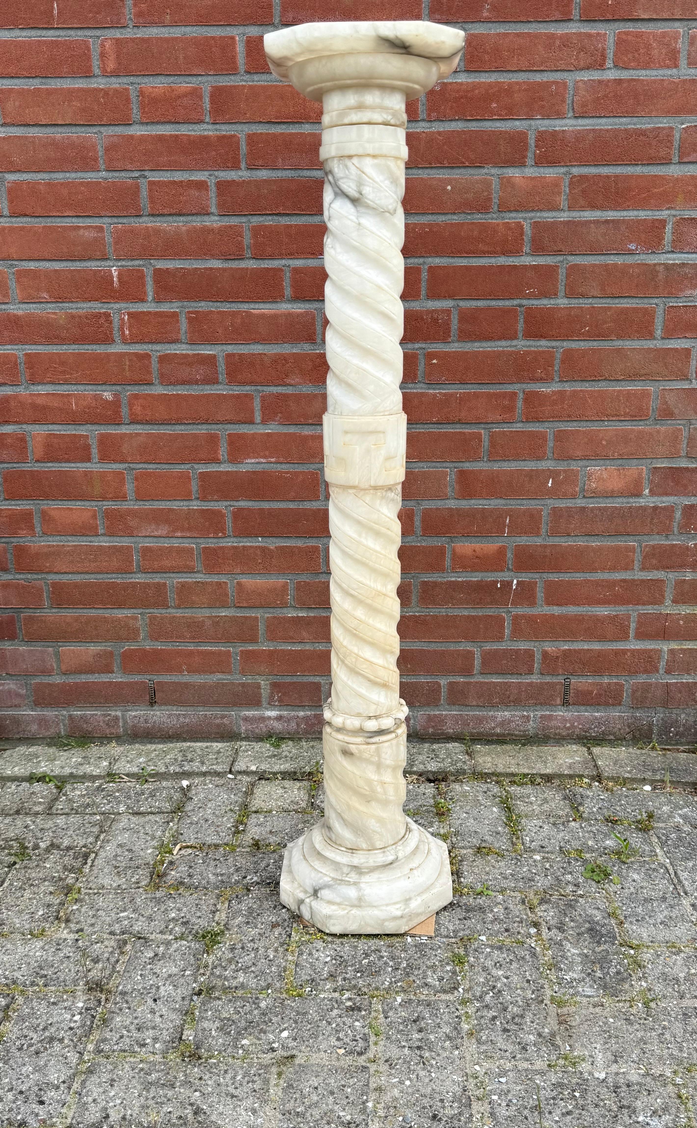 Classical Roman Stylish, Late 1800s Handmade Italian, Alabaster Column, Pedestal or Stand For Sale