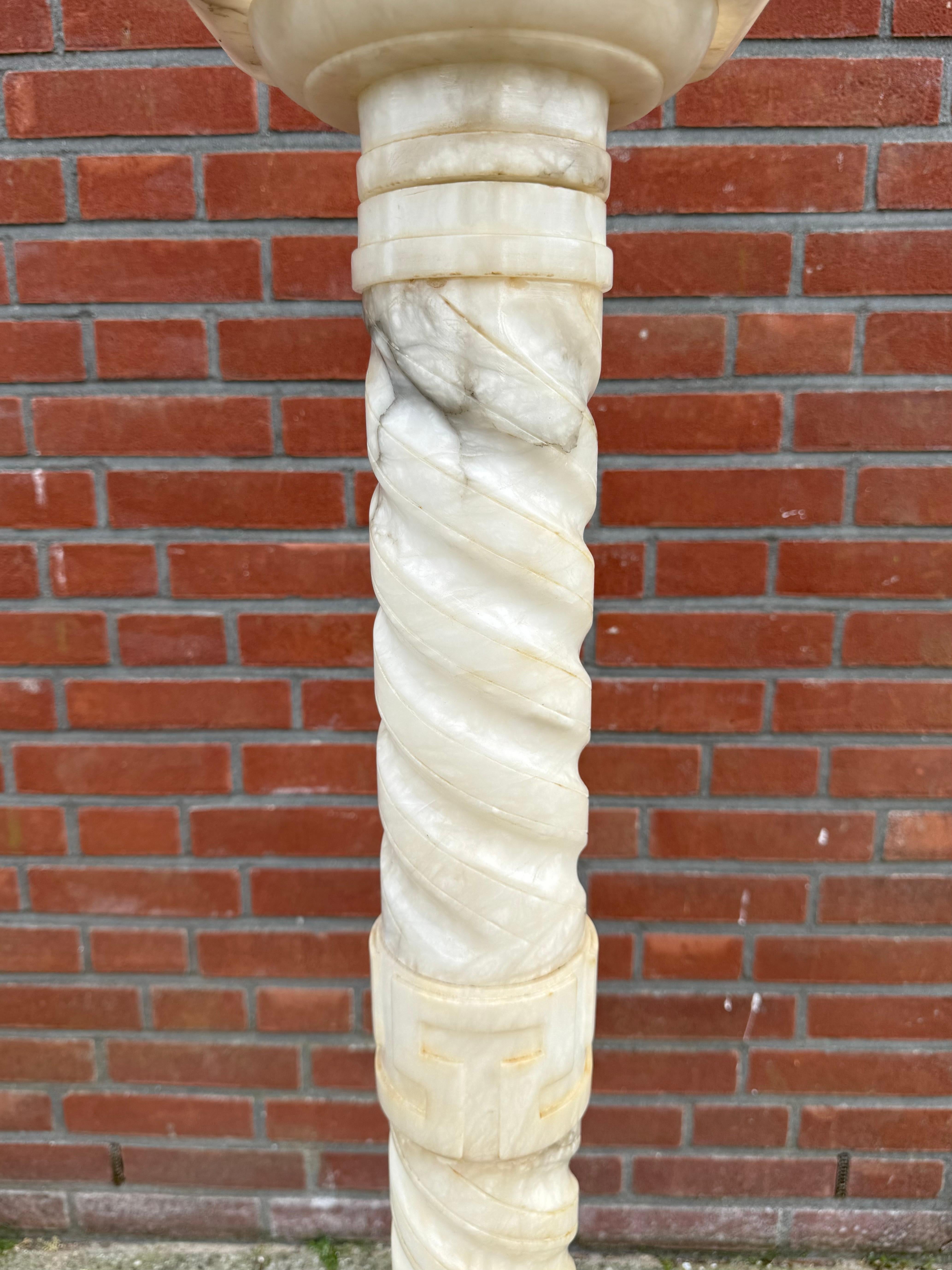 Stylish, Late 1800s Handmade Italian, Alabaster Column, Pedestal or Stand For Sale 1