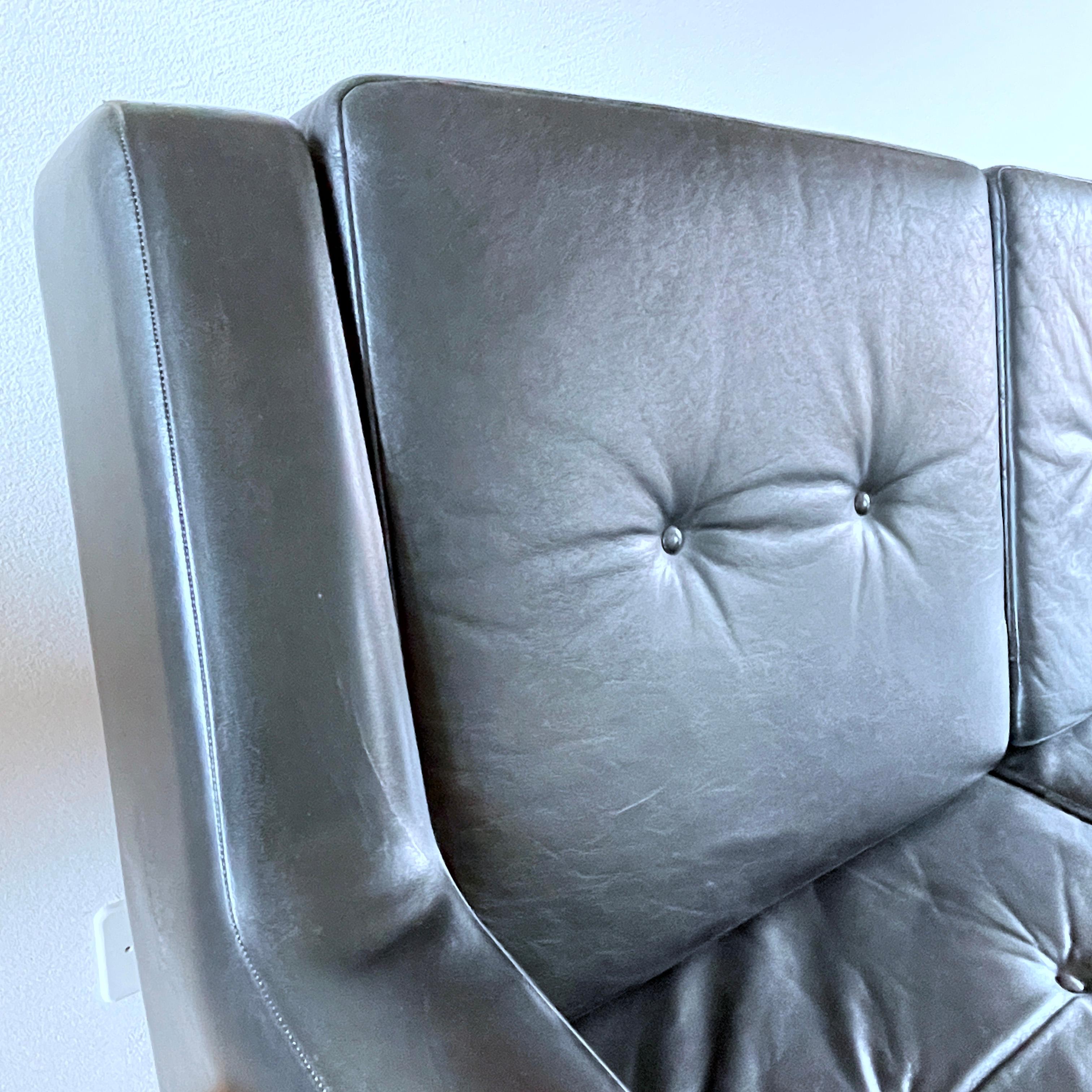 Canapé scandinave en cuir à 4 places de la fin des années 1960 et du début des années 1970 en vente 5