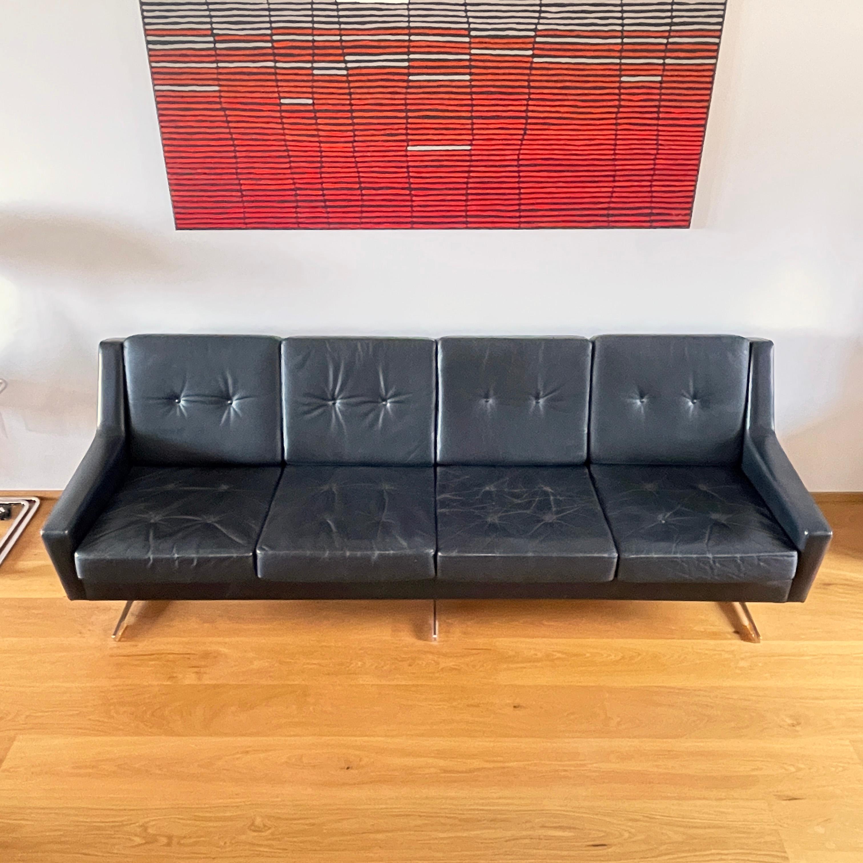 Canapé scandinave en cuir à 4 places de la fin des années 1960 et du début des années 1970 en vente 8